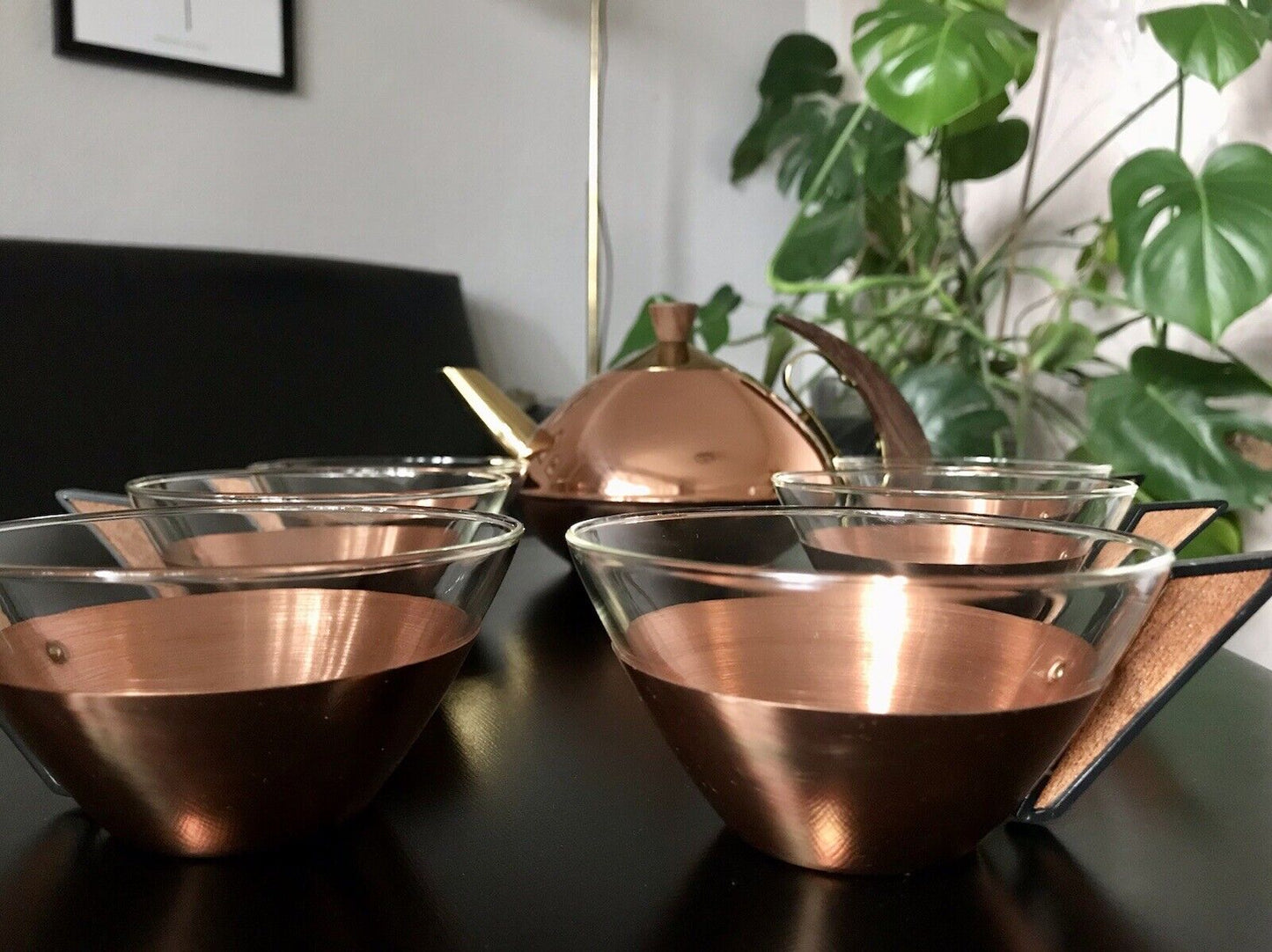 Vintage 60er 6x Teeglashalter mit Glaseinsätzen & Kanne Kupfer Teak