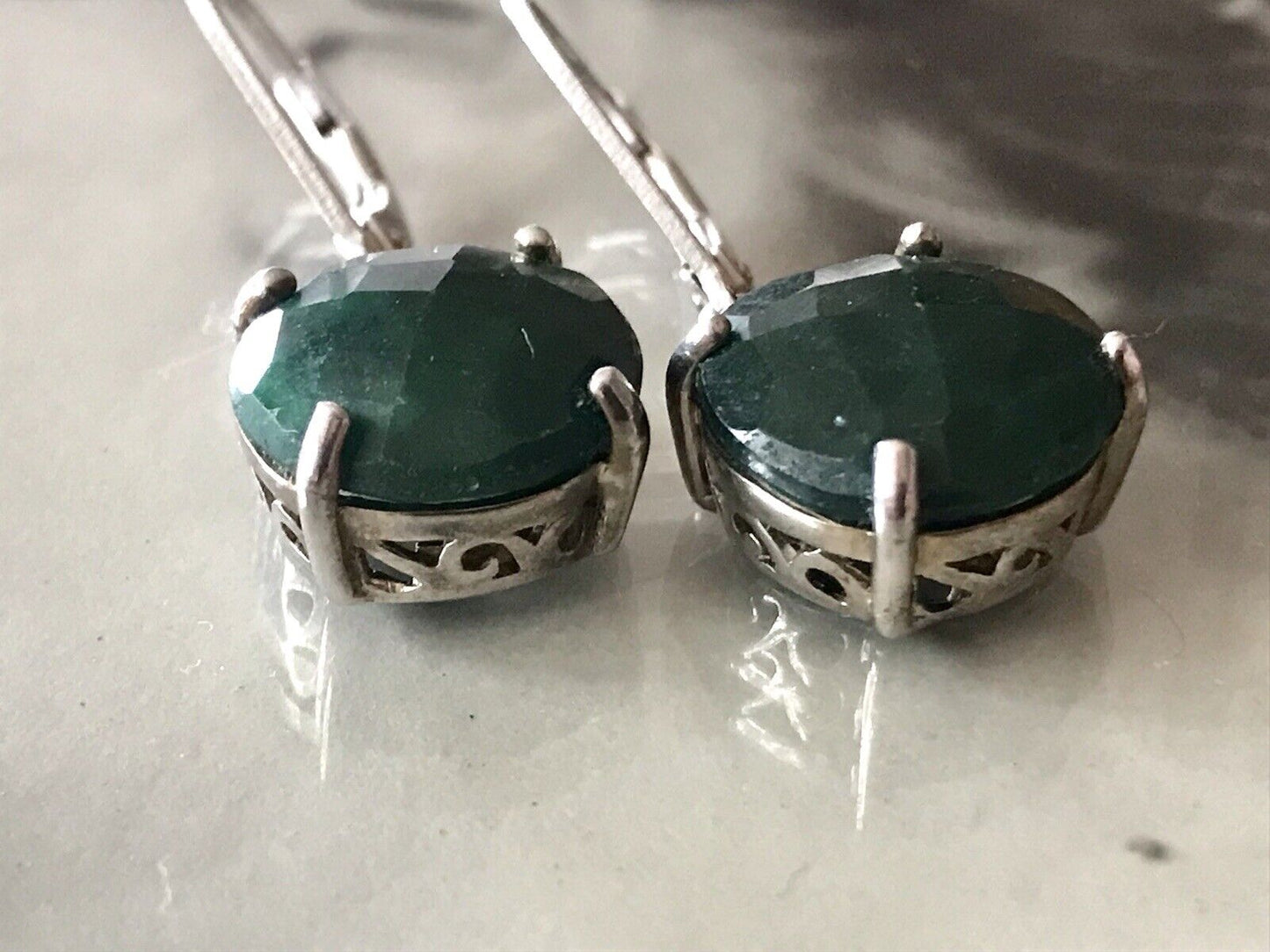 Alt Vintage Ohrringe Ohrhänger DAMEN Silber grüner Stein Onyx?