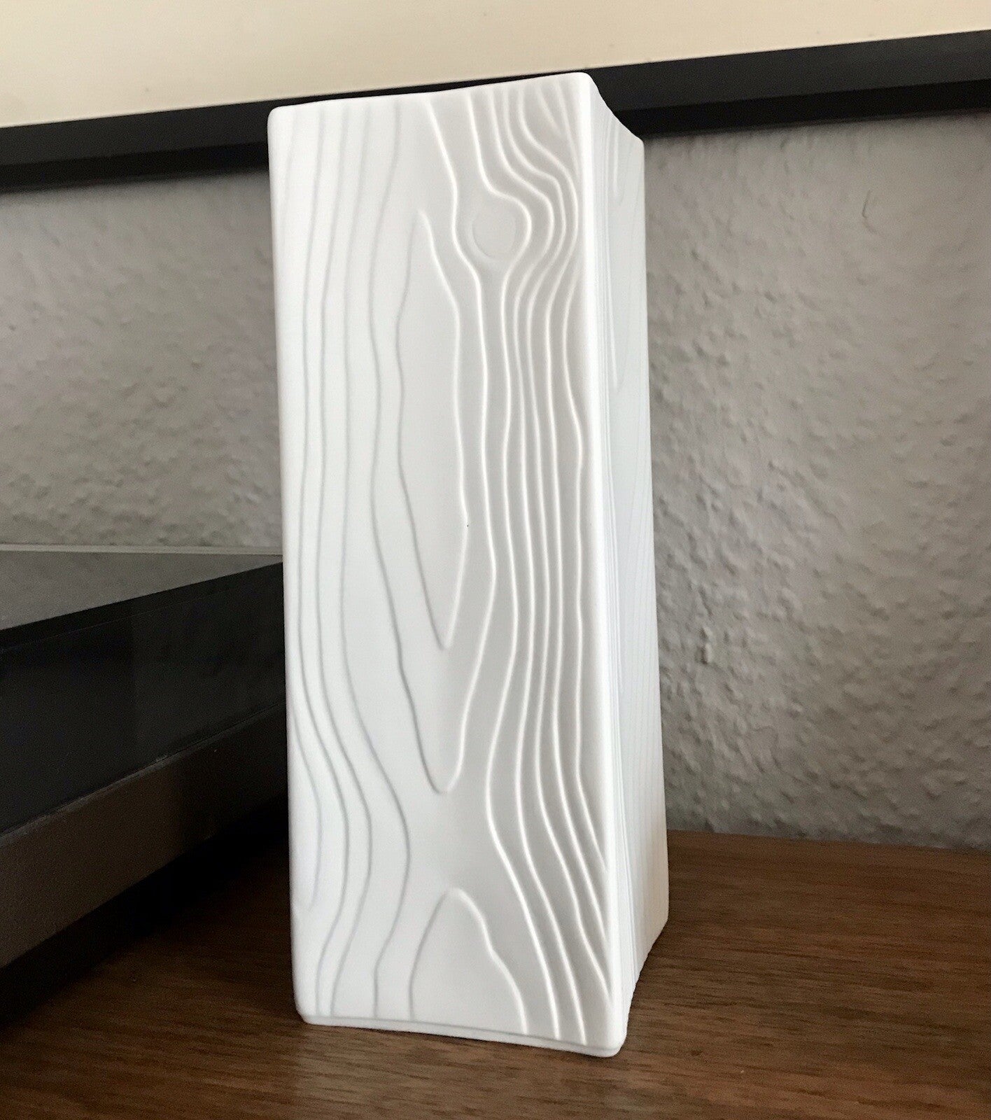 Vintage 60er Bisquit Porzellan Vase OpArt Seltmann Bavaria Holstruktur weiß