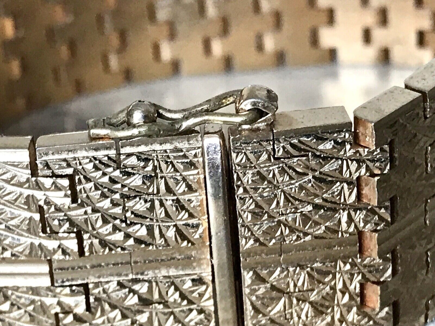 Vintage wunderschönes breites Teppicharmband Armband vergoldet