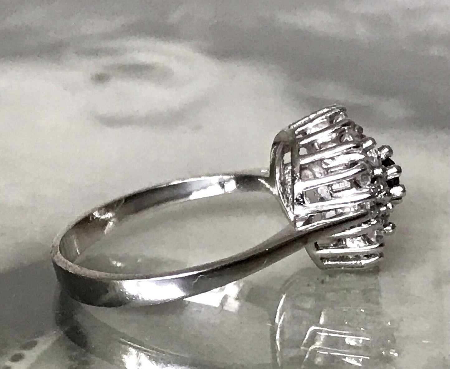 Vintage Entourage Halo Ring farblose Steine & Saphir Silber 925 ~Gr.54