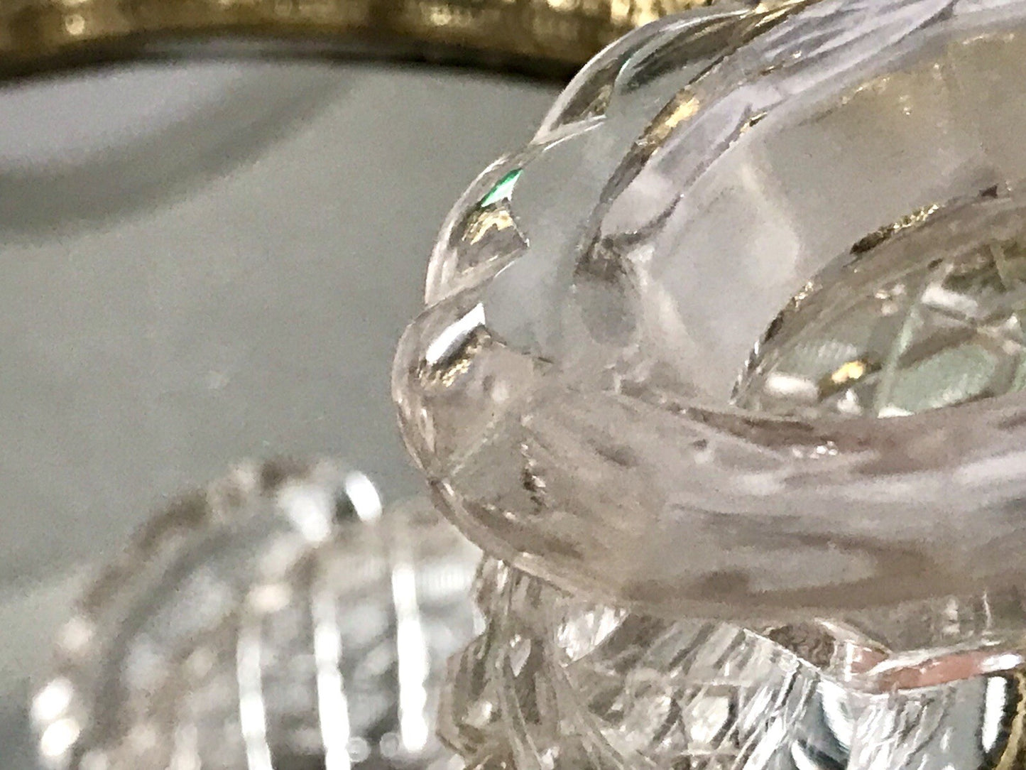 Antik uralt ~1850 Glasdose Schale m. Fuß Bonboniere Kristallglas Schliff Schnitt