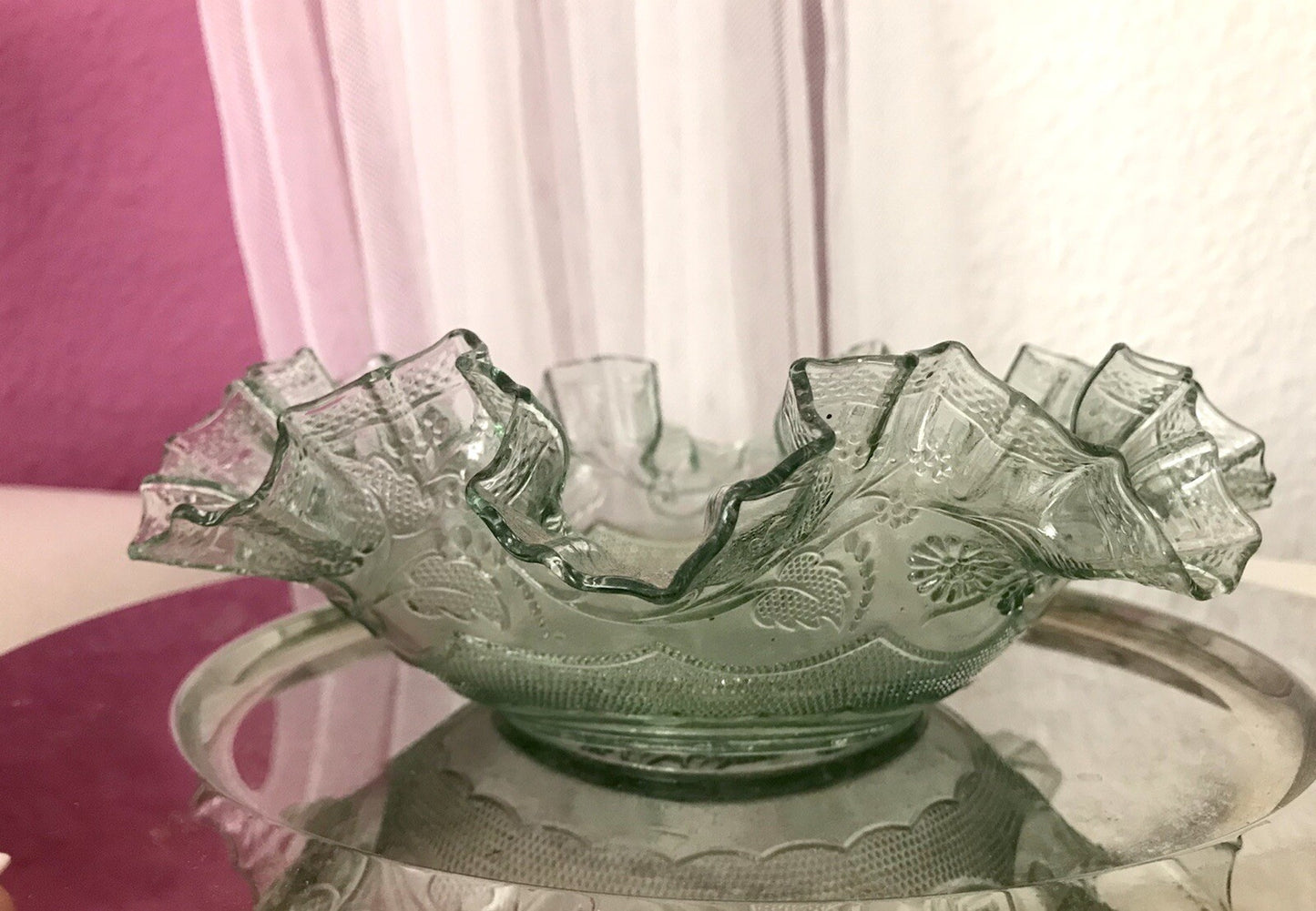 Antik Jugendstil gewellter Serviettenrand Pressglas Schale Glas so schön! grün