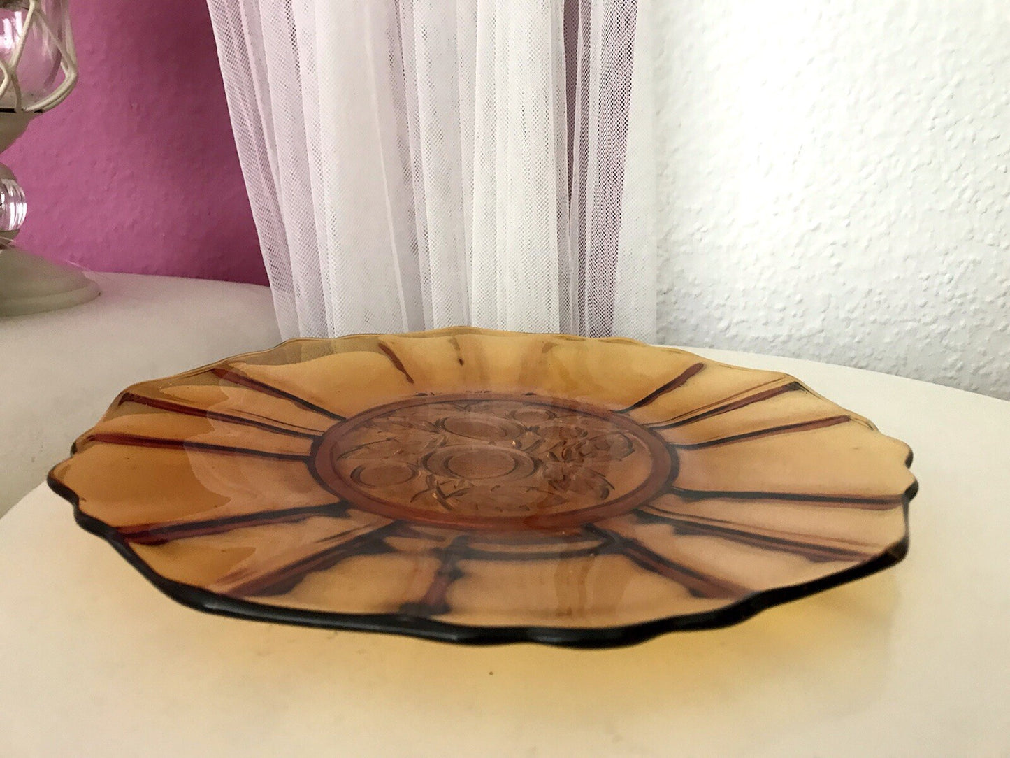 Antik Tortenplatte Kuchenplatte Glas Bernstein gelb Art Déco Pressglas Obstmotiv