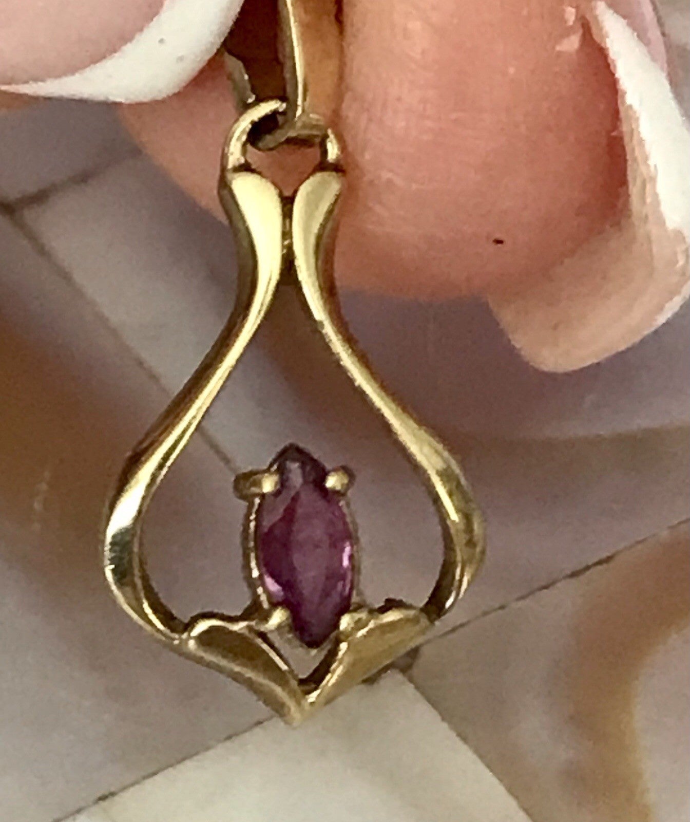 Vintage Designer kleiner Anhänger lila Stein Amethyst? Amerik. Doublè vergoldet