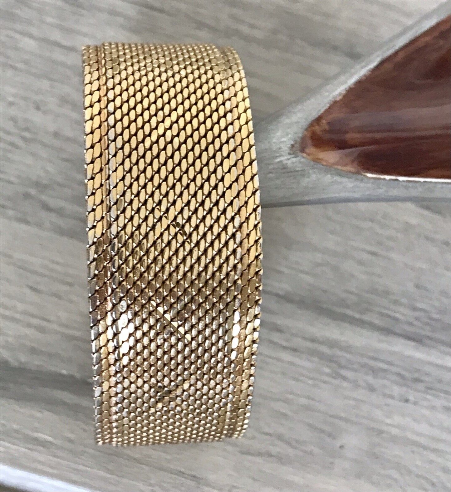 Vintage wunderschönes breites Teppicharmband Armband vergoldet