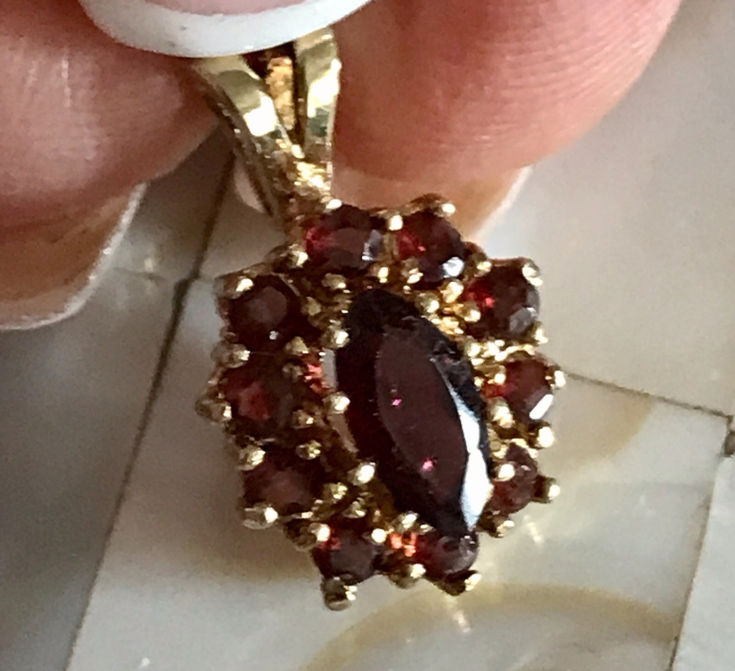 Vintage Edel Anhänger Kettenanhänger Silber vergoldet 835 SUPER Granatsteine