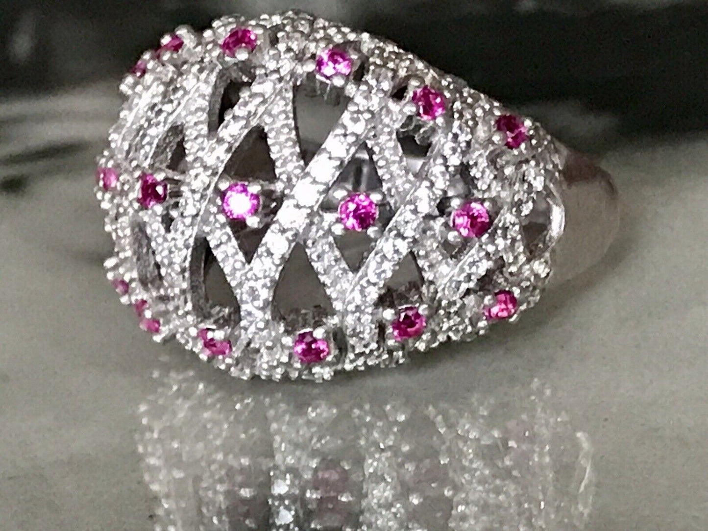 Elegant Wunderschöner DAMEN RING Silber 925 Gr.55 17,5 Rubine?
