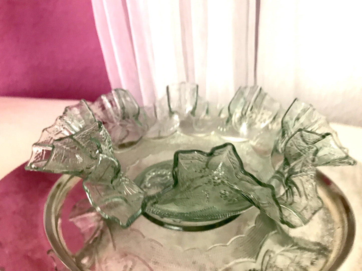 Antik Jugendstil gewellter Serviettenrand Pressglas Schale Glas so schön! grün