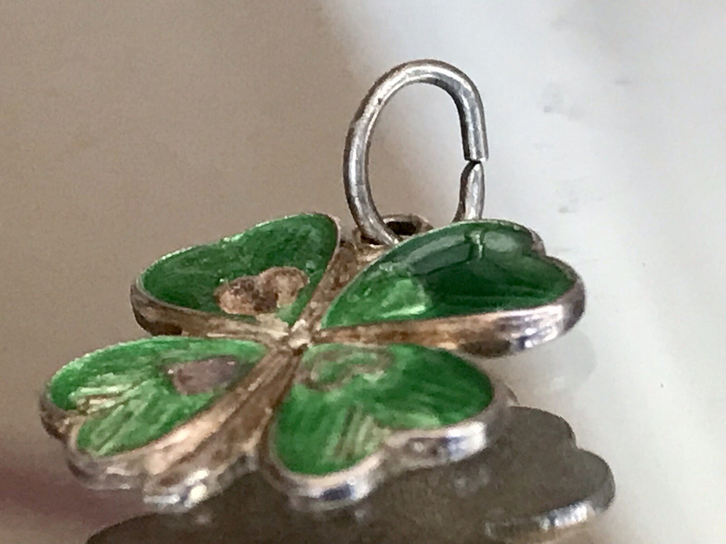 Antik Glücksbringer 4blättriges Kleeblatt Anhänger 835 Silber grüne Emaille