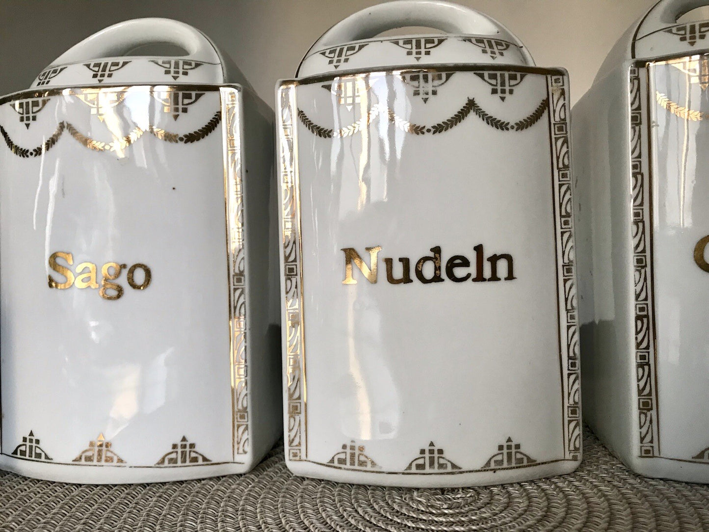 Antik Jugendstil 6 Porzellan Vorratsdosen Gefäße &1 Kännchen Graupen Sago Nudeln