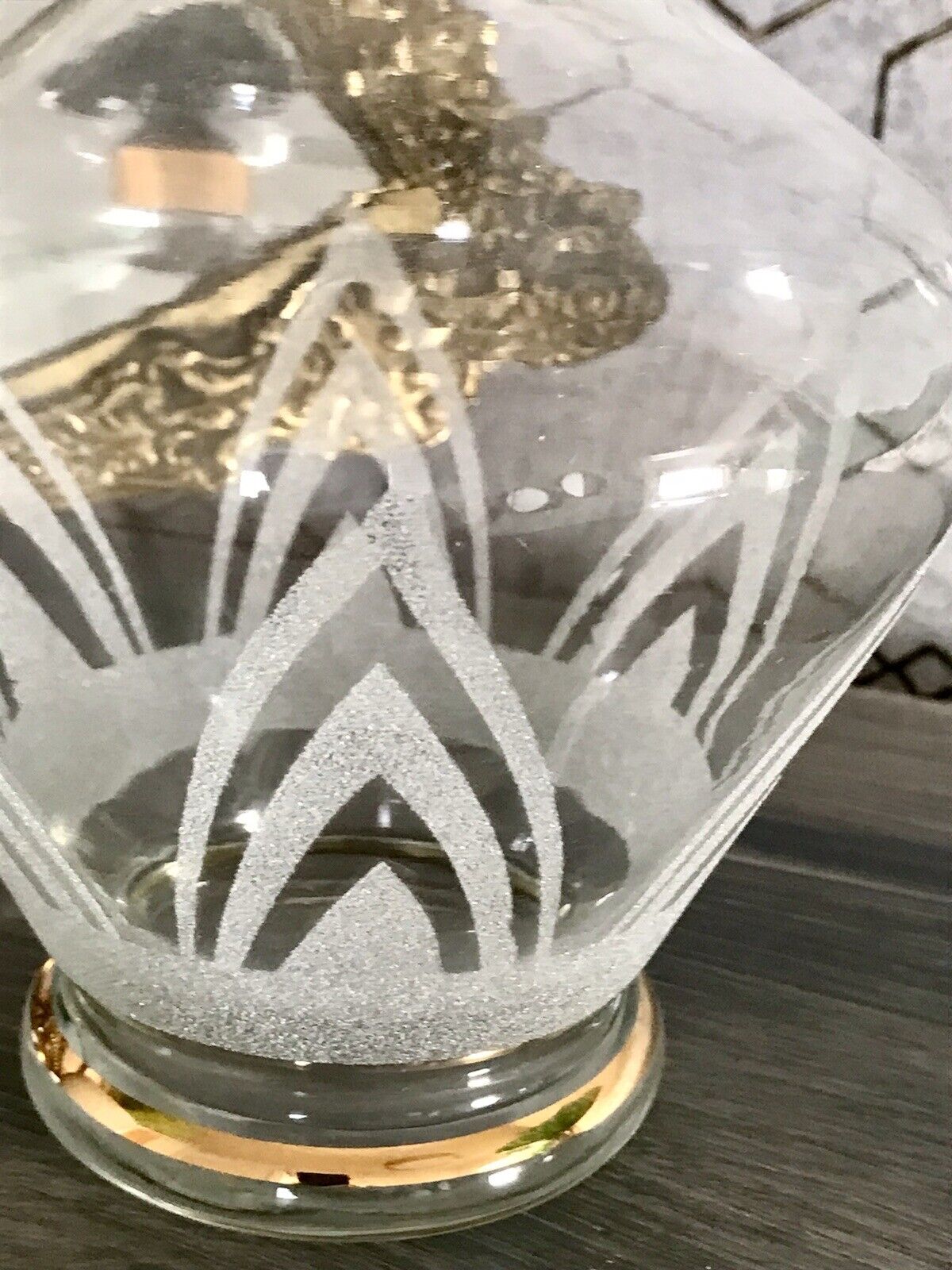 Antik Art Déco Likör Karaffe Glas schwarzer Stopfen Kröselaufschmelzungen