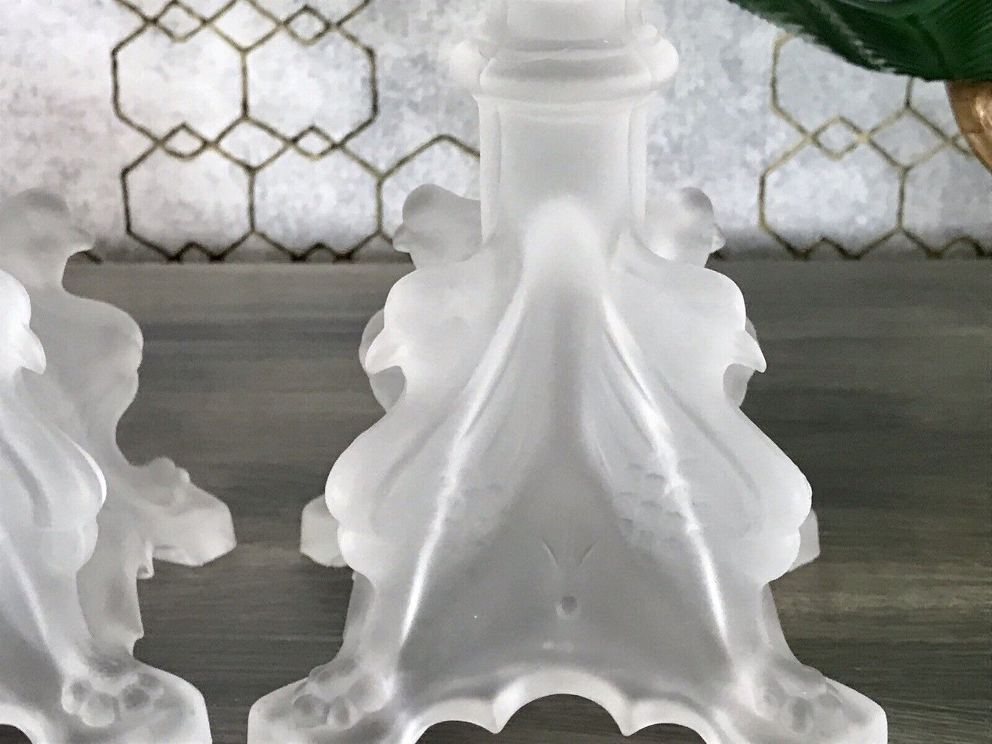 Antik Val Saint Lambert 2 Griffon Kerzenleuchter Kerzenständer EDEL Glas