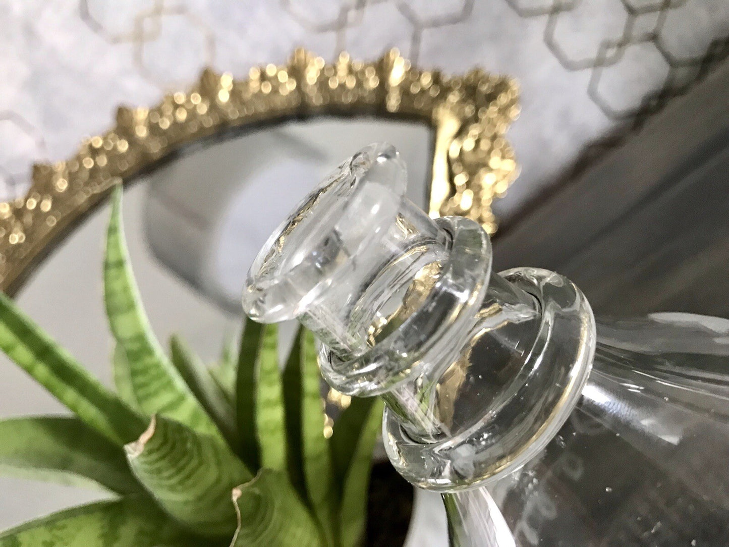 Antik Biedermeier kleine Karaffe Weinkaraffe Dekanter Glas graviert