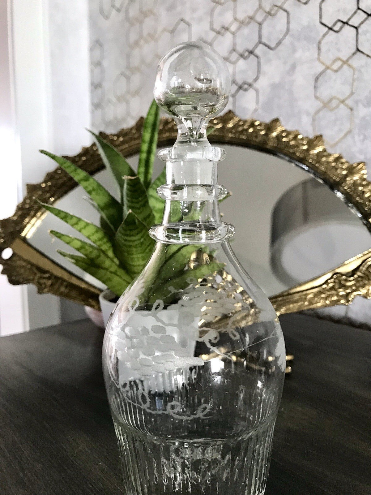 Antik Biedermeier kleine Karaffe Weinkaraffe Dekanter Glas graviert