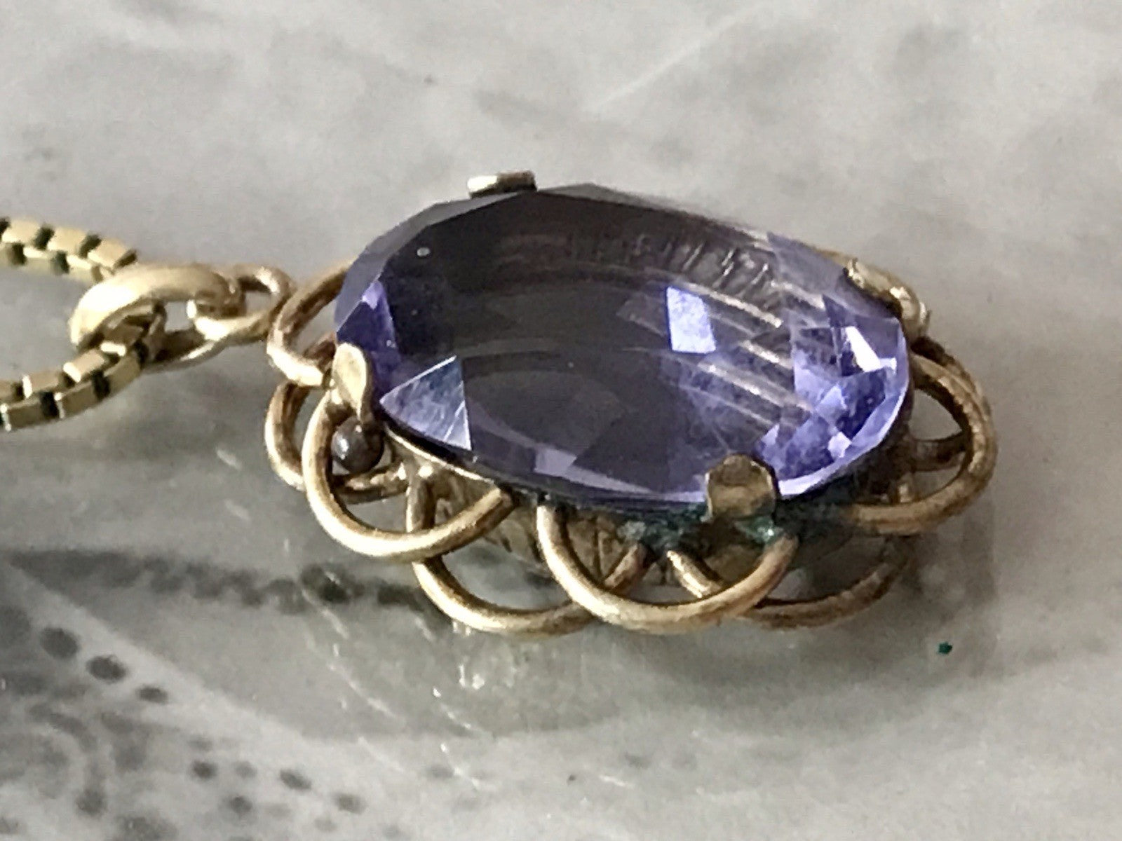 Alt Vintage Edel Kette & Anhänger lila Stein Amethyst? vergoldet Amerik. Doublè