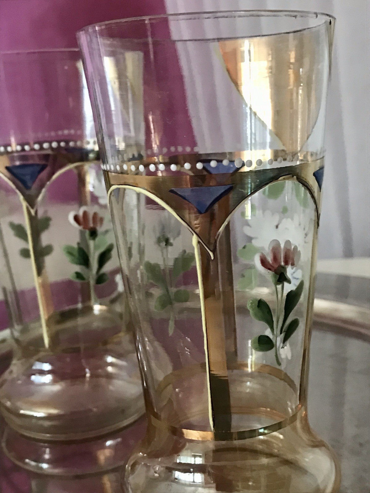 Antik Jugendstil Emaile -Malerei Glas Fußbecher Becher Pokal Bierglas irisierend