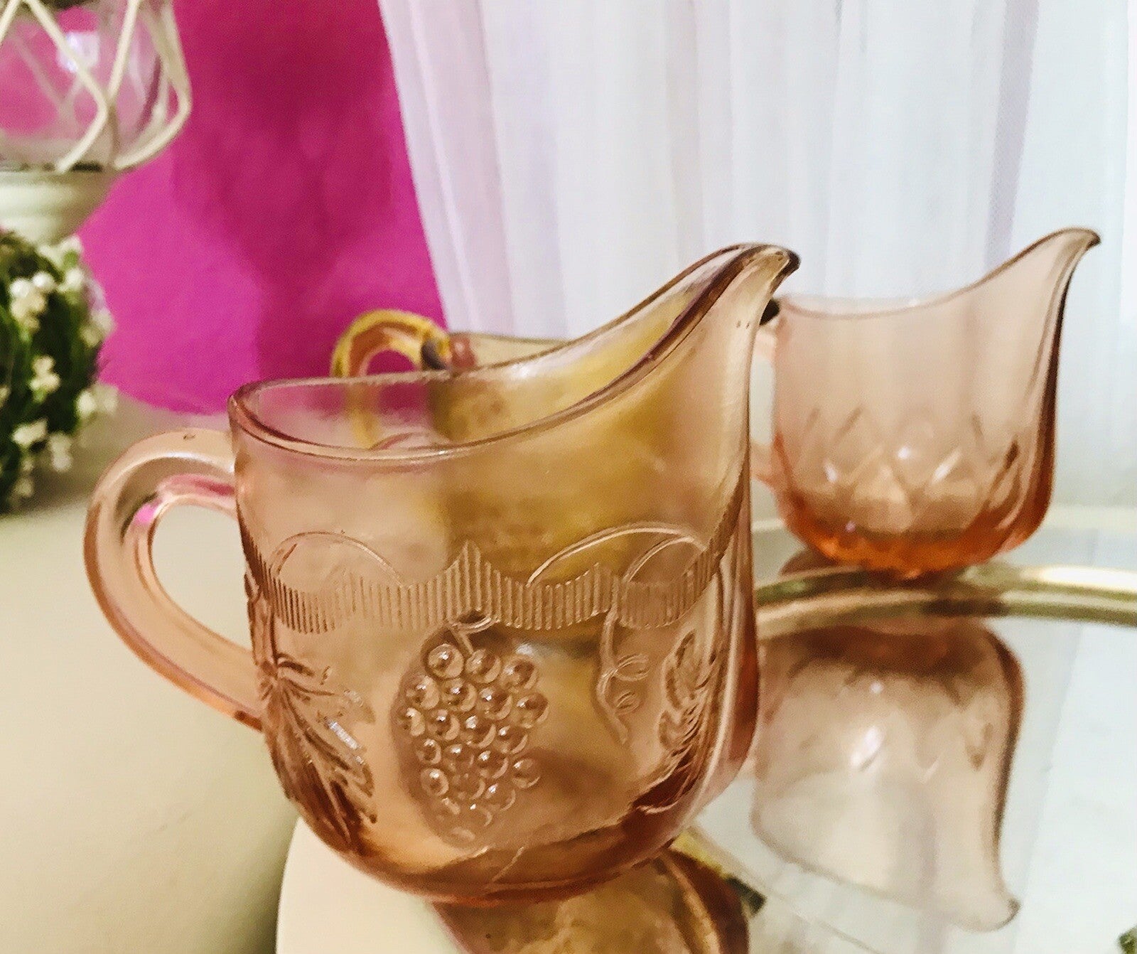 Antik 5 Art Déco Pressglas Sahnegießer Milchkännchen Kännchen Glas gelb rosa