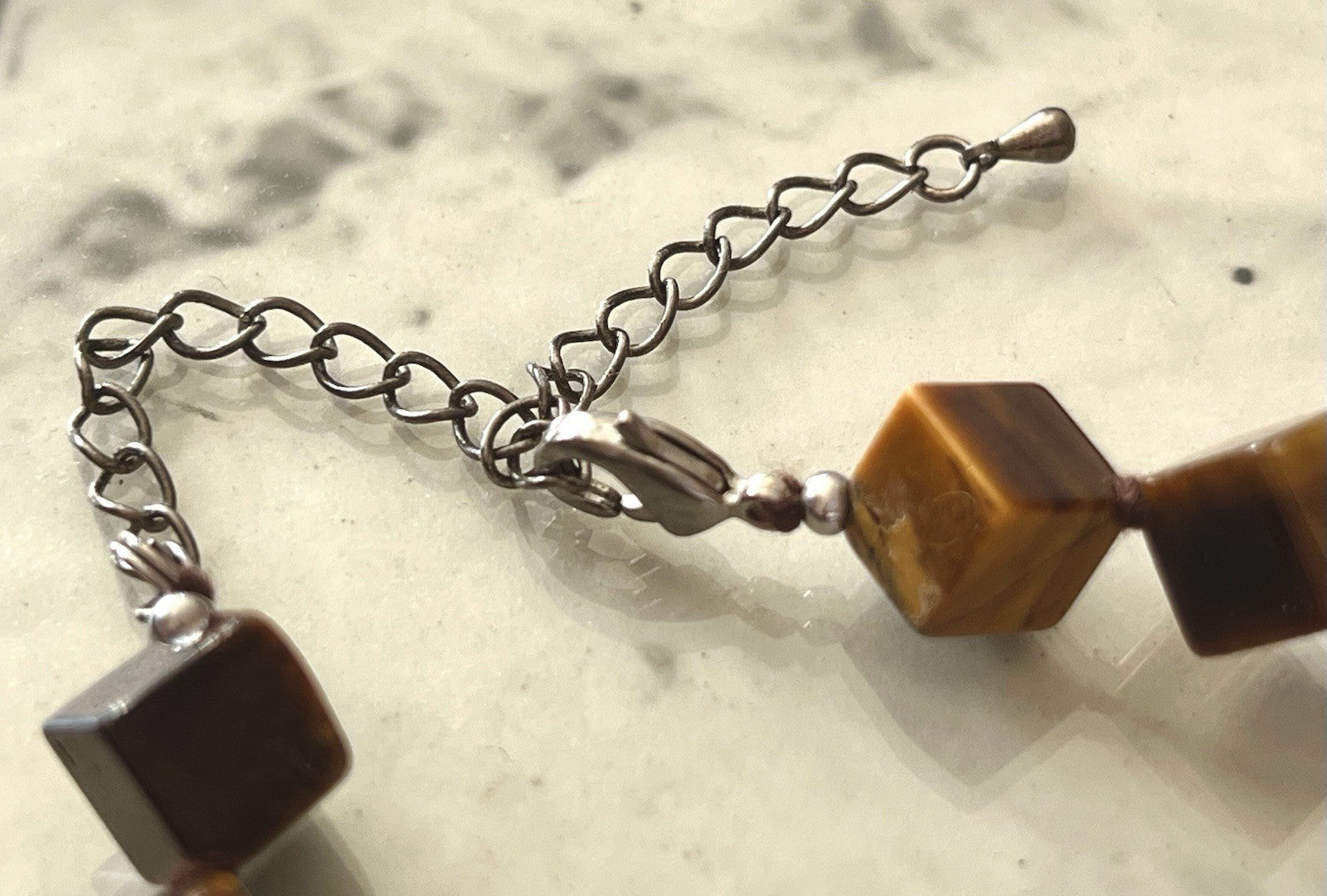 Vintage Halskette Damen Tigerauge Würfel- Perlen Kette geknotet