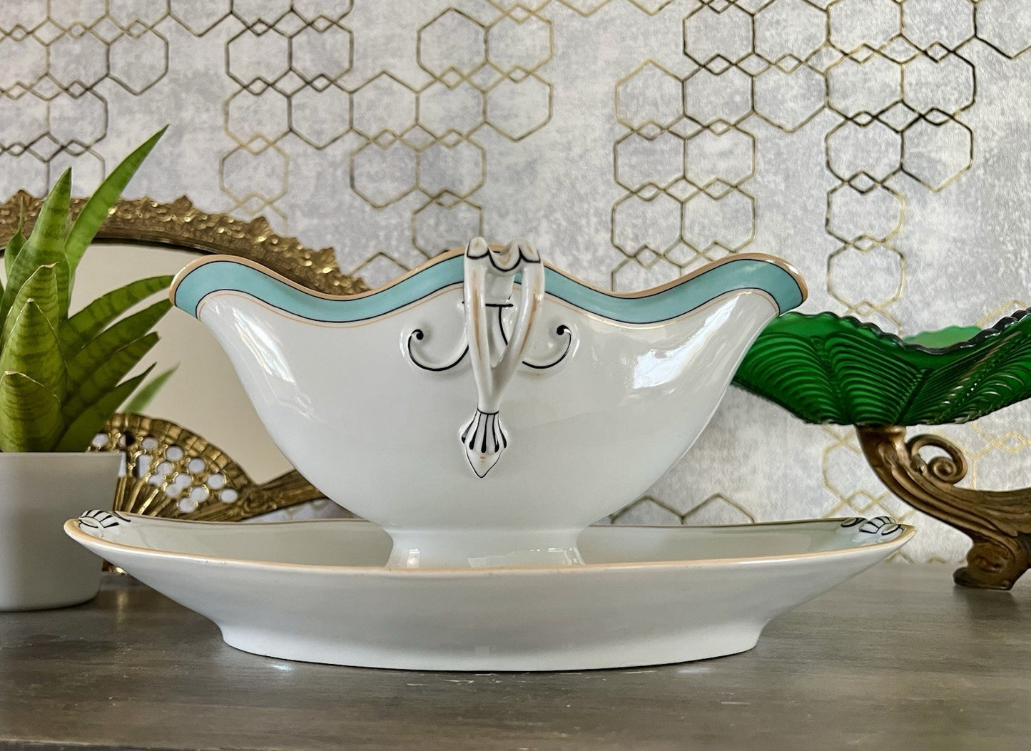 Antik Porzellan Sauciere Soßenschüssel weiß türkis goldbeige Porcelaine Paris?