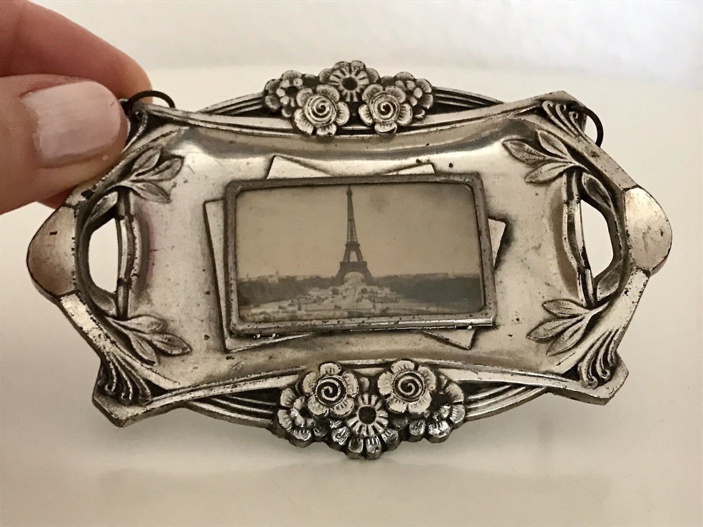 Antik Souvenir aus Paris versilbert Art Nouveau Jugendstil Schale Tablett
