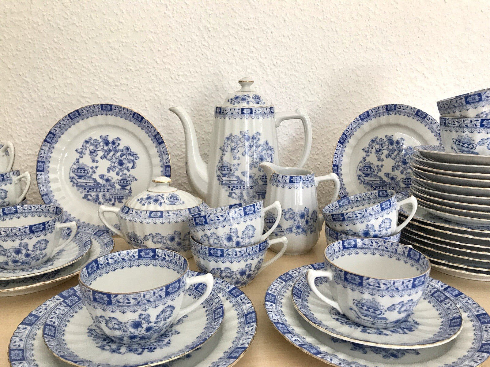 Edel Vintage Porzellan Kaffeeservice 12 Pers. Seltmann Weiden &andere China blau