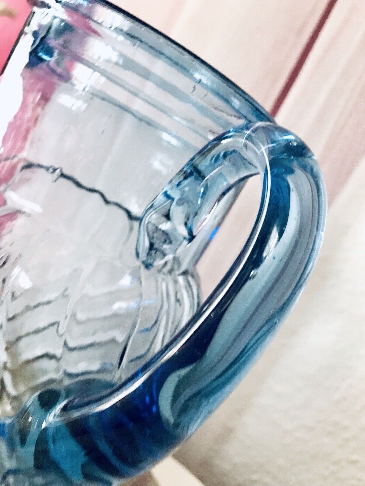 Antik Art Déco Kanne Krug Glaskrug Karaffe Glas blau Walzenmuster