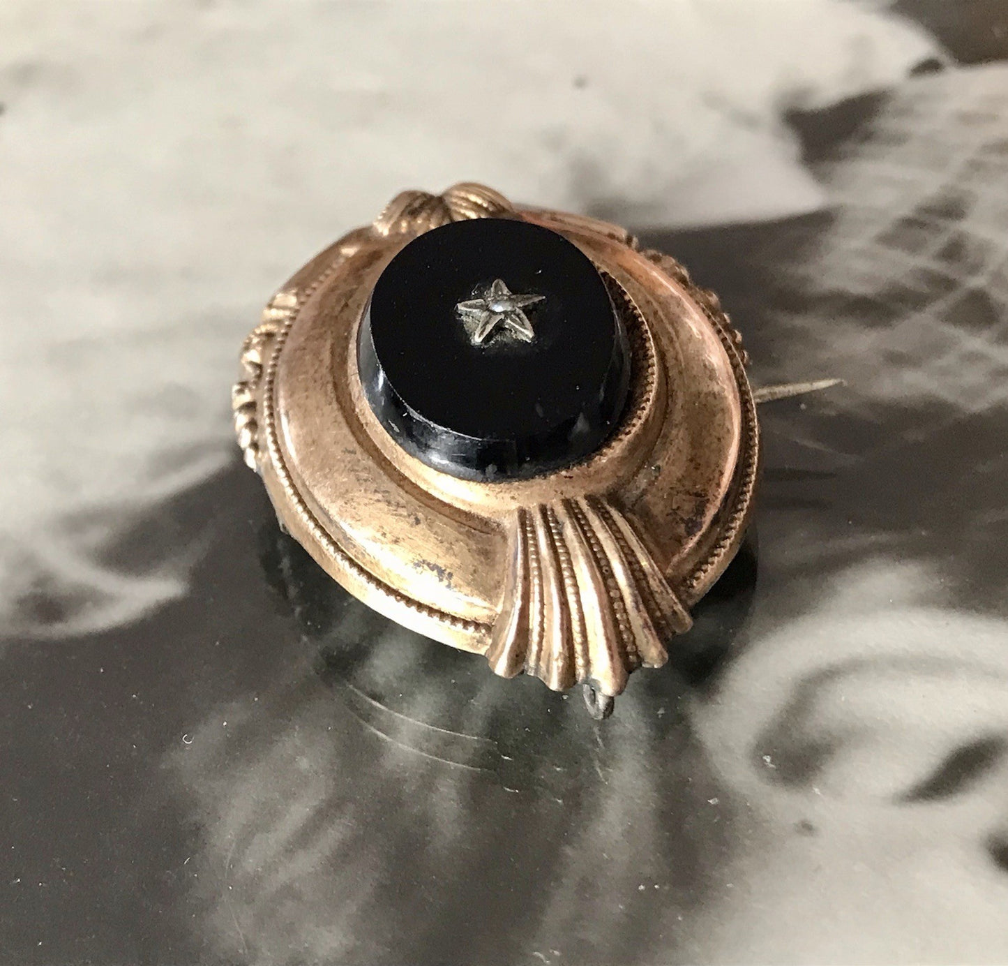 Antik Brosche Walzgold auf Silber gold Anhänger? Schaumgold Doublè Onyx
