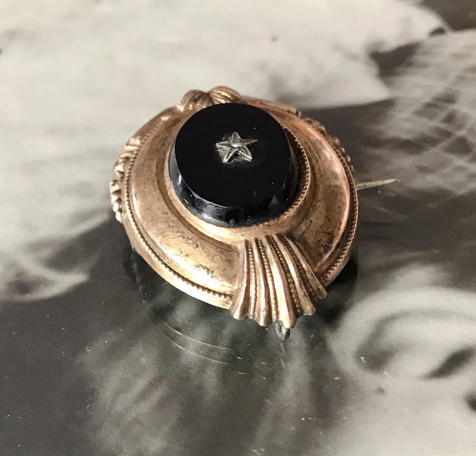 Antik Brosche Walzgold auf Silber gold Anhänger? Schaumgold Doublè Onyx