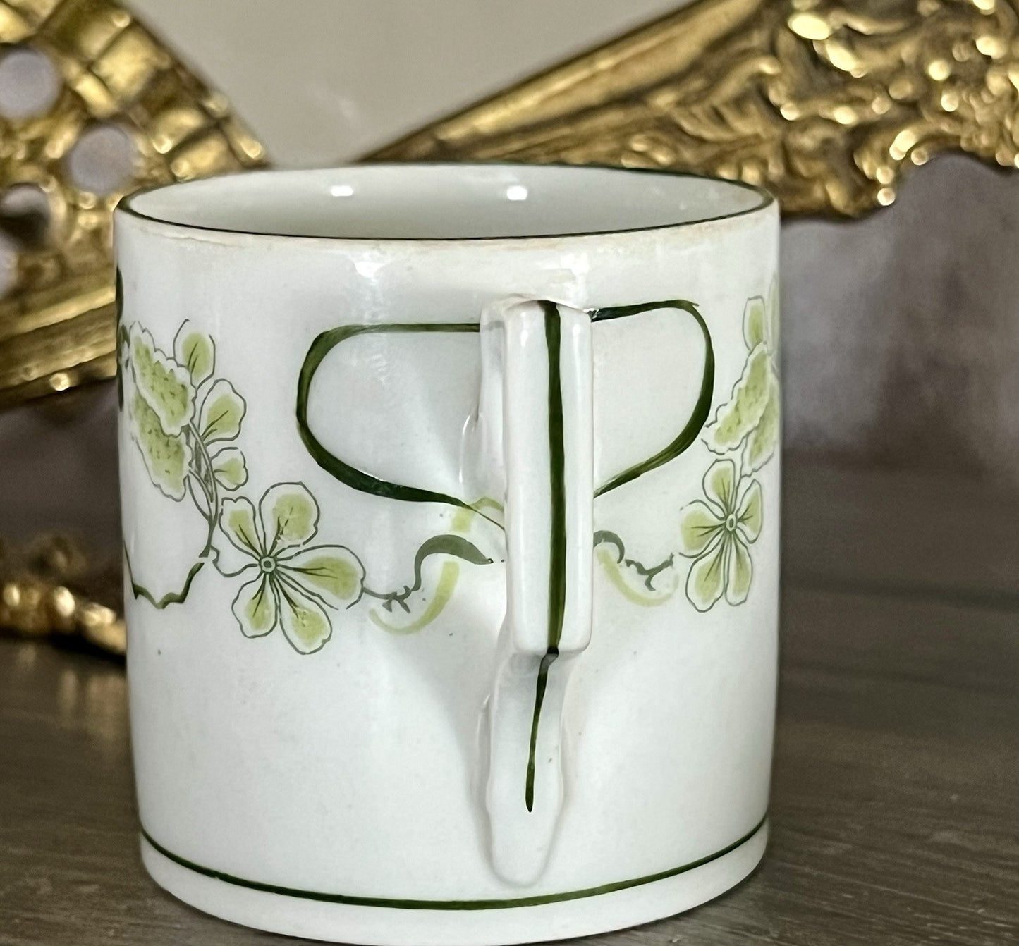 Antik Jugendstil Porzellan 1 (von 2)  Mokka Tasse Bloch Dr. Widera&Co fein