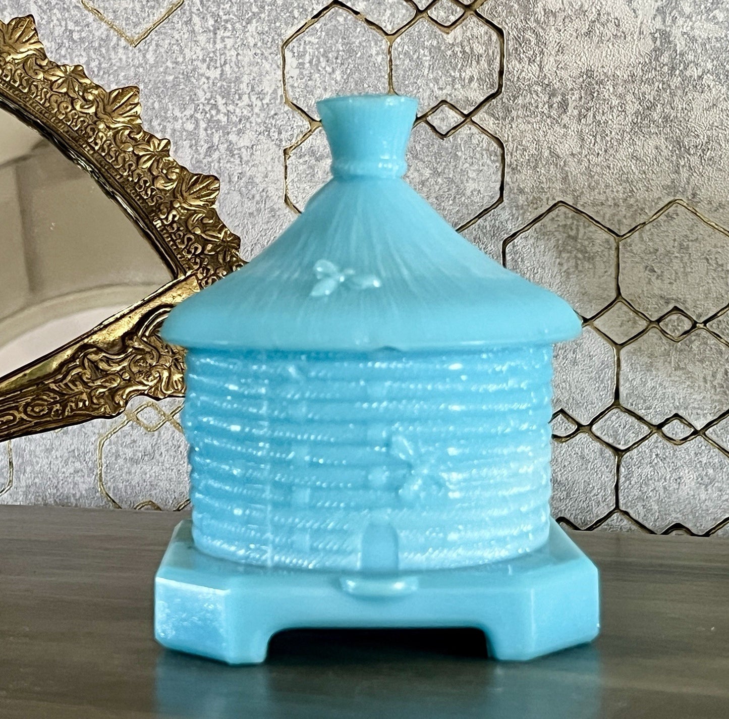 Antik Portieux 1900 Bienenstock Glasdose Dose Opalglas Deckeldose blau Pressglas