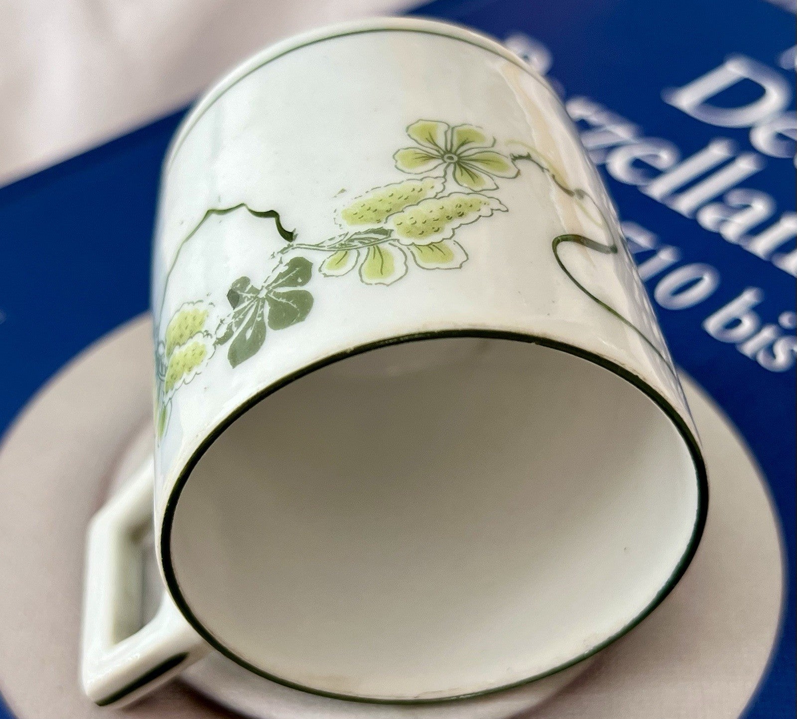 Antik Jugendstil Porzellan 1 (von 2)  Mokka Tasse Bloch Dr. Widera&Co fein