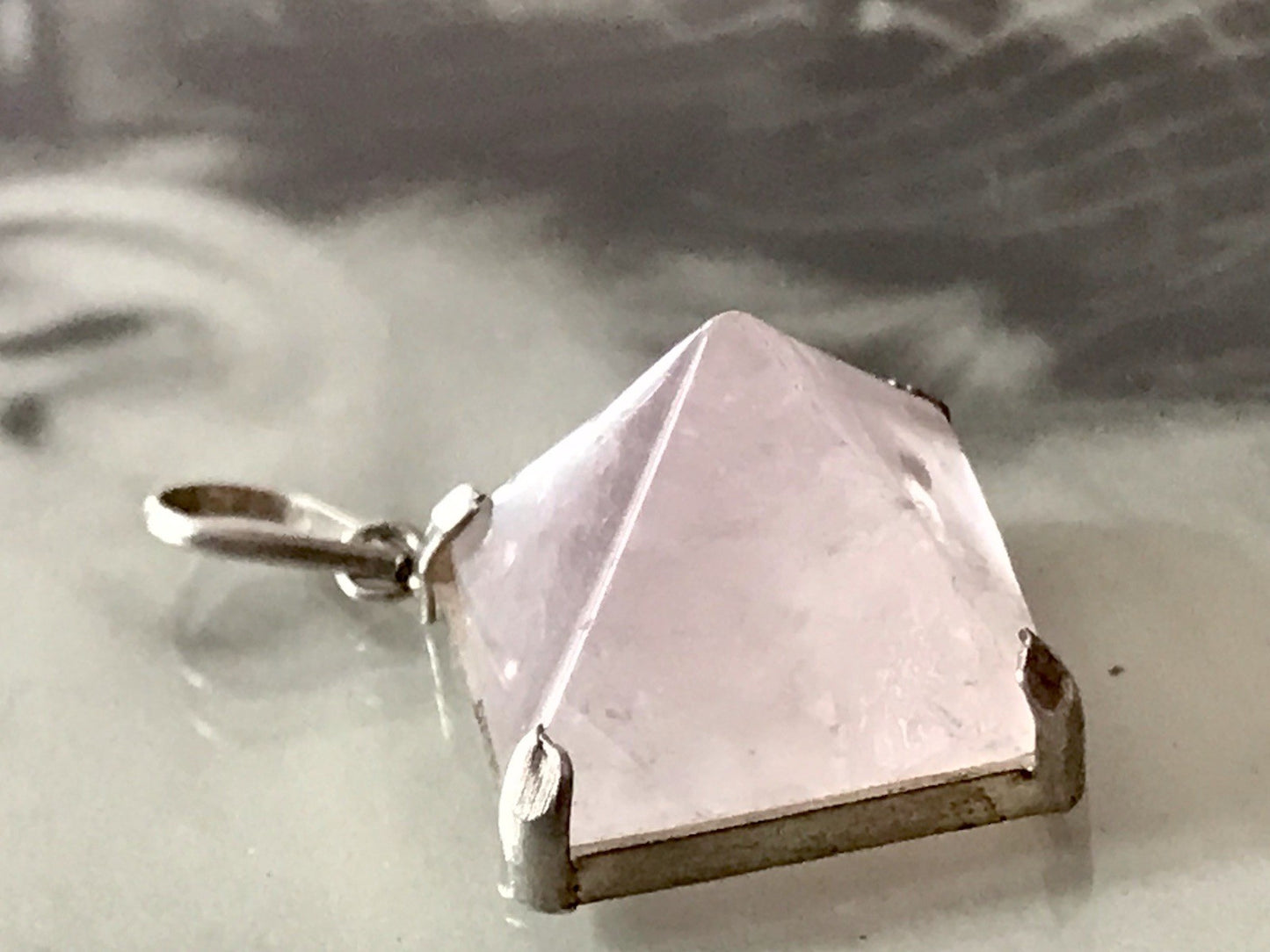 Anhänger Silber Halskette Anhänger Rosenquarz Pyramide Herzaktivierer