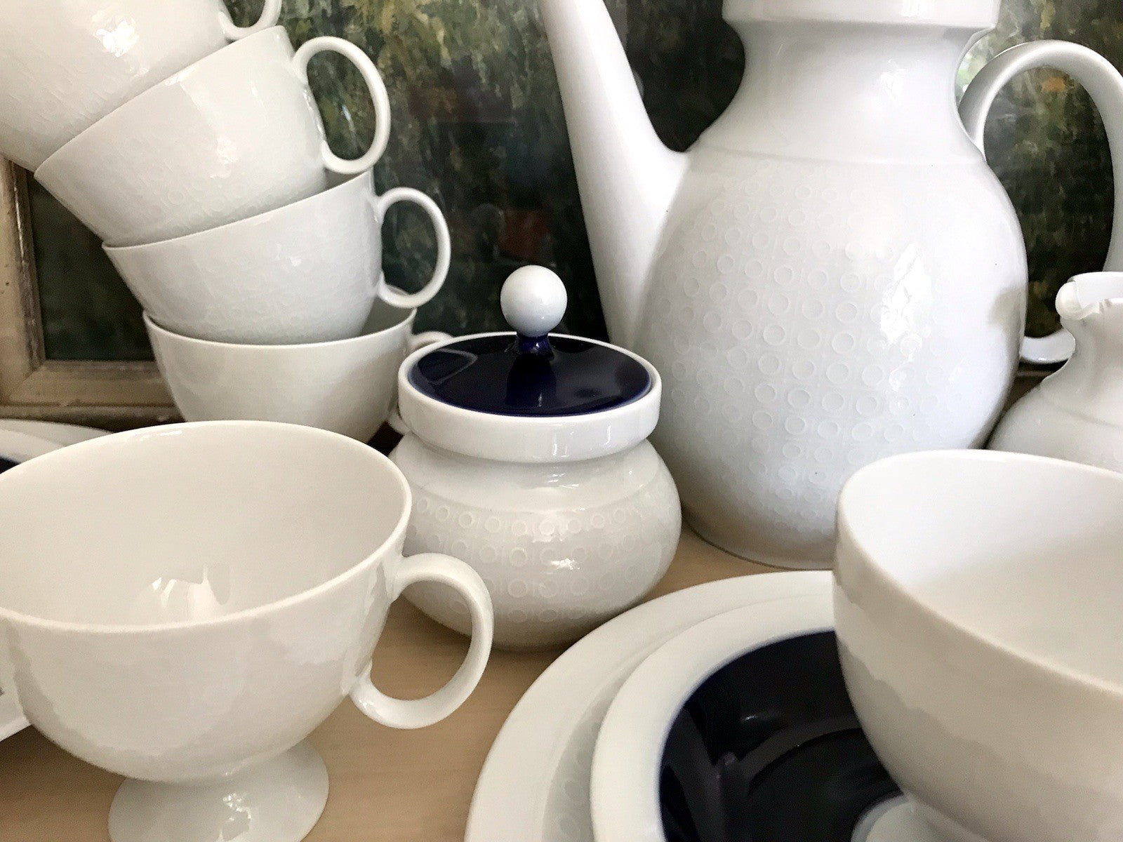 Ak Kaiser Porzellan Kaffeeservice 12 Personen Design weiß kobaltblau mit Relief