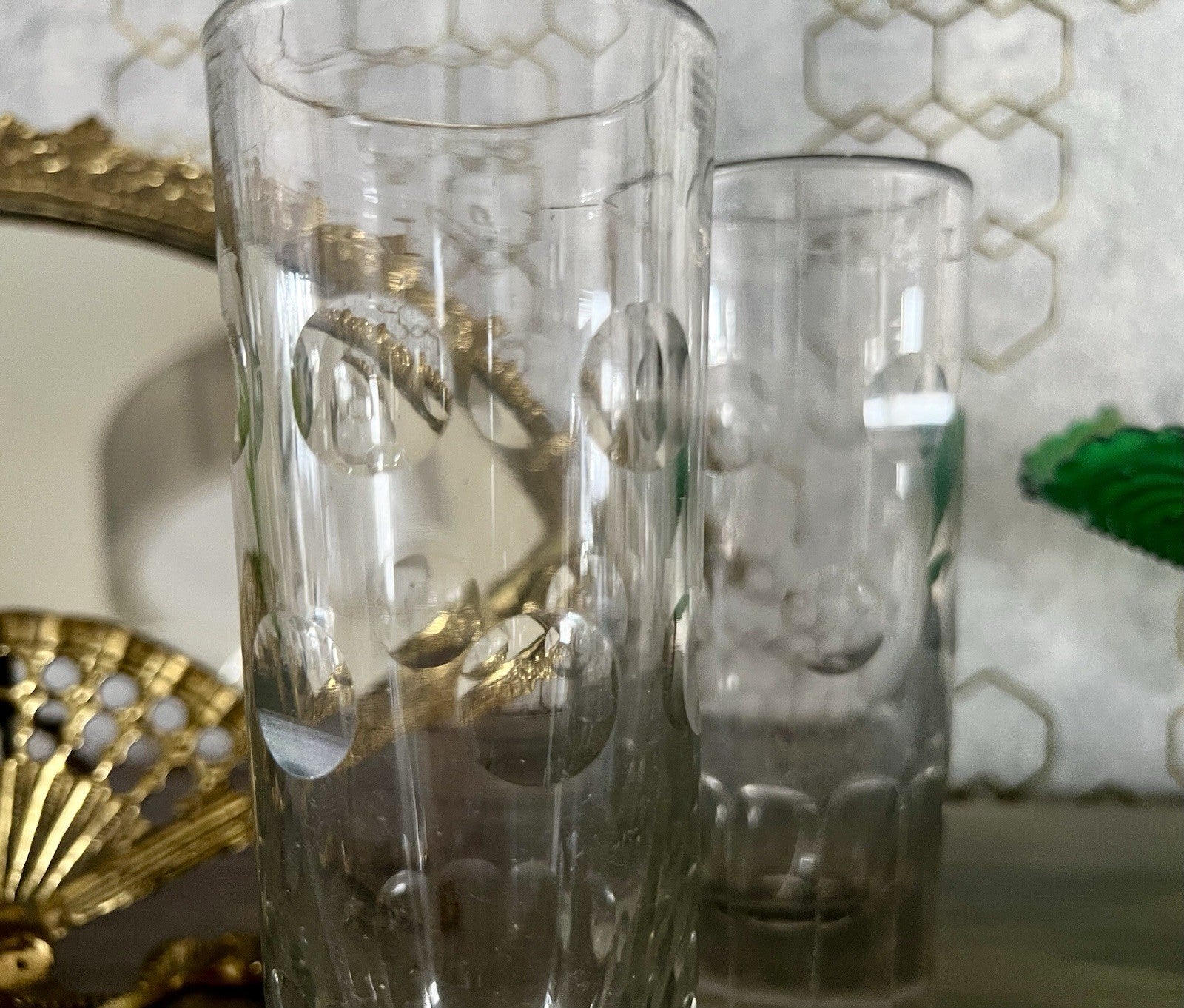 Antik ~1870 2 hohe Becher Gläser Glas Schälschliff  Oliven Eichstrich Dubben?