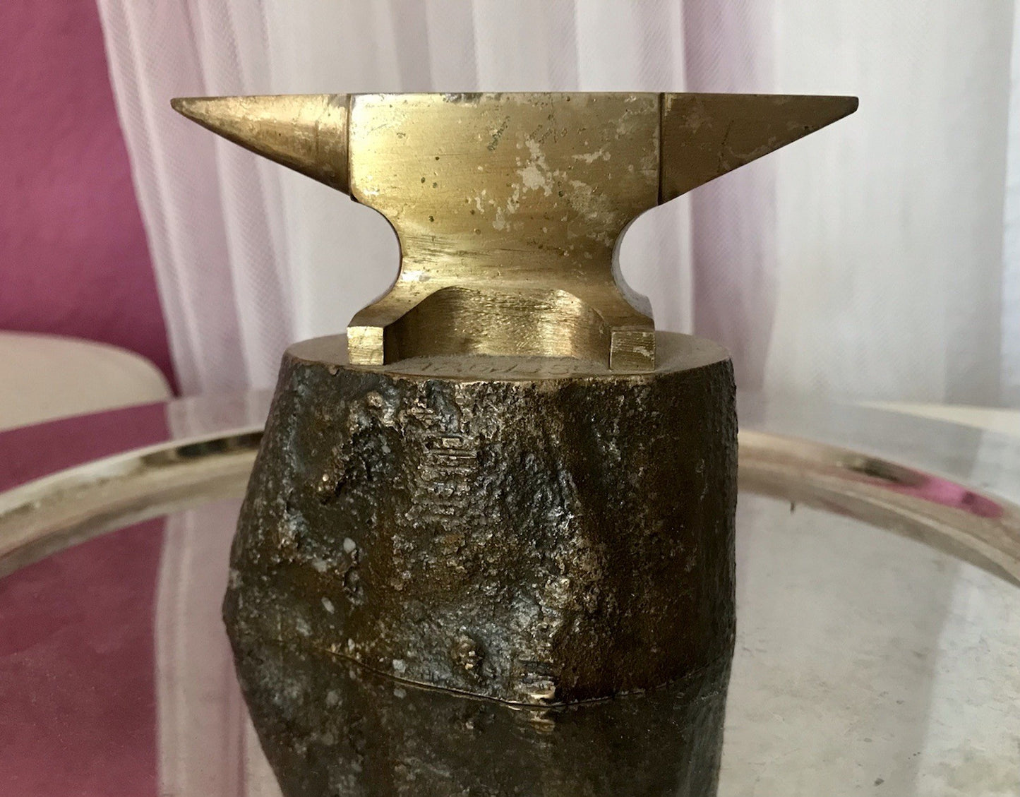 Vintage Mini Amboss Siemag Goldschmied Uhrmacher auf Sockel Brutalist Siegen