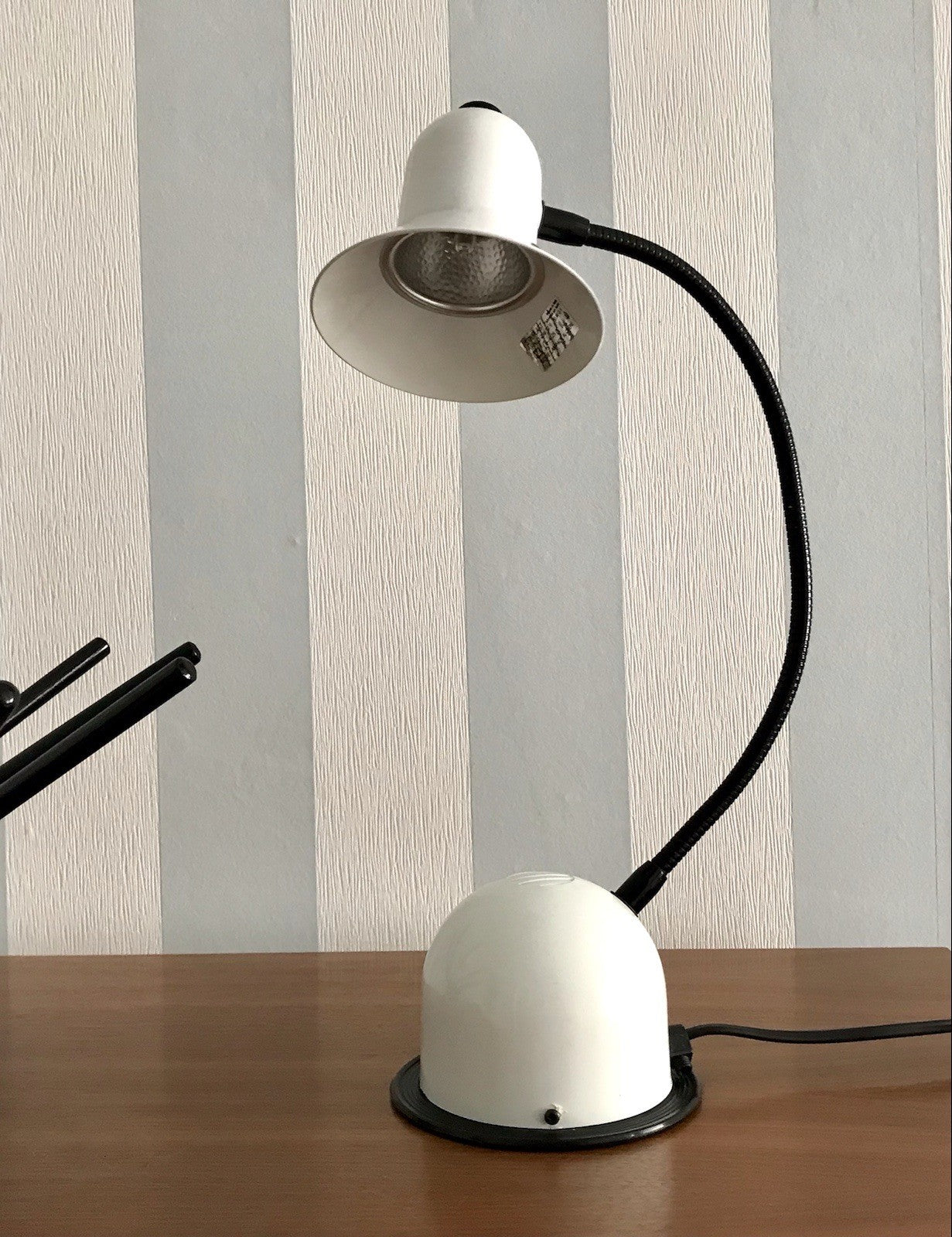 Vintage 70er Gelenkarm Tischleuchte Lampe Leuchte Stilplast Italy schwarz weiß