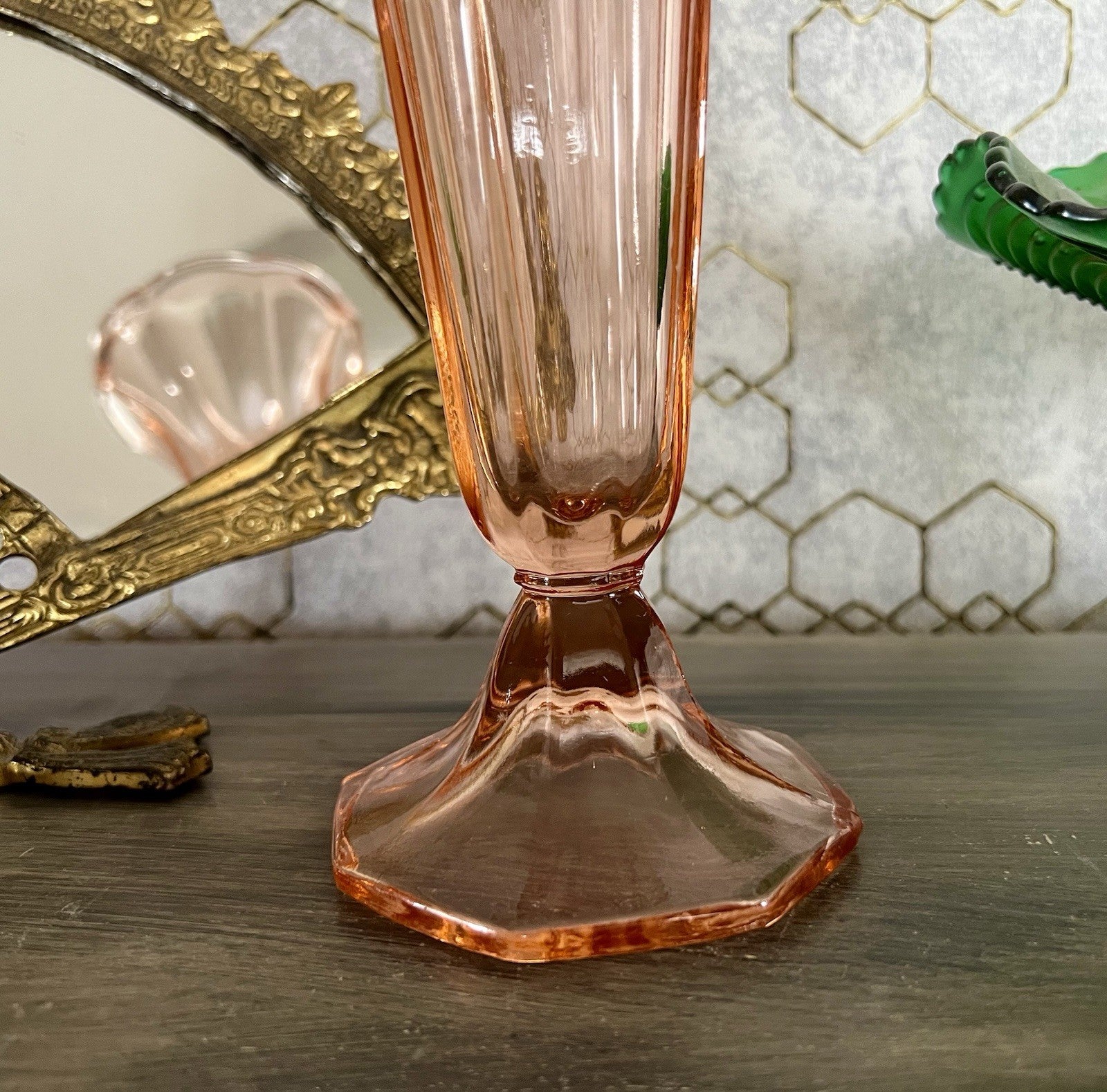 Antik Art Déco 1 Vase Glasvase Pressglas rosa Rosalin Glas