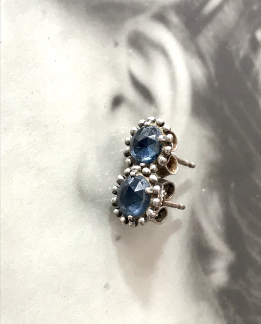 Vintage Ohrringe Ohrstecker DAMEN Silber blaue Steine Saphire? 925 Ohrstecker