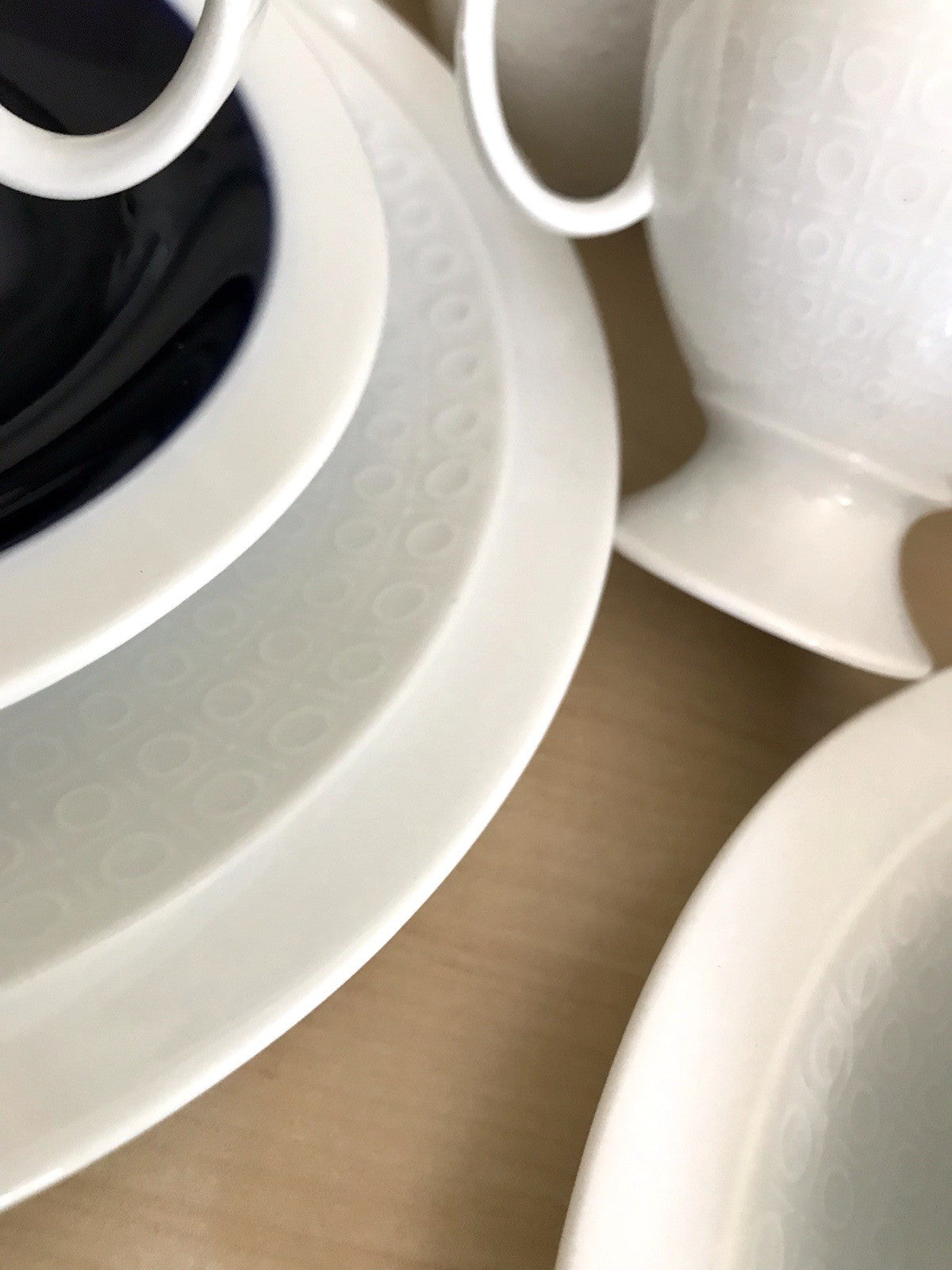 Ak Kaiser Porzellan Kaffeeservice 12 Personen Design weiß kobaltblau mit Relief