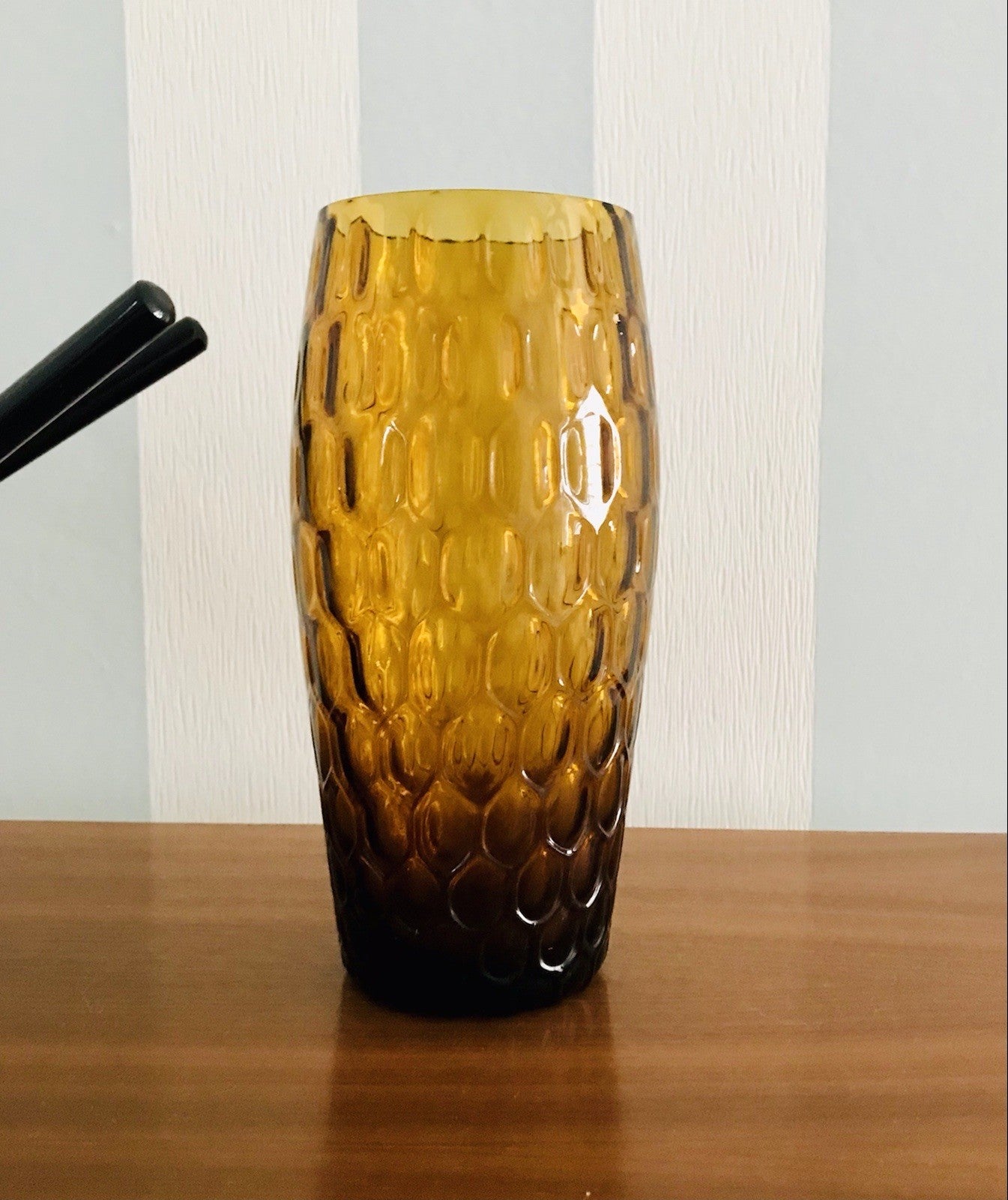 Vintage 60er Jahre MCM Glasvase Vase Glas Design Bernstein gelb Wabenmuster