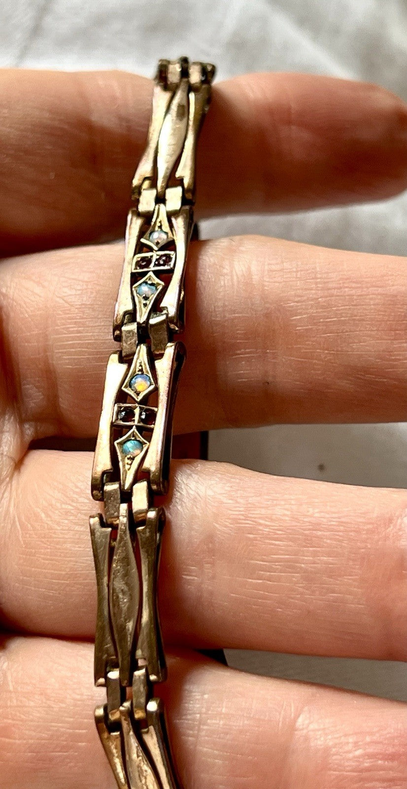 Antik Jugendstil -1900 Glieder- Armband opalisierende Steine vergoldet