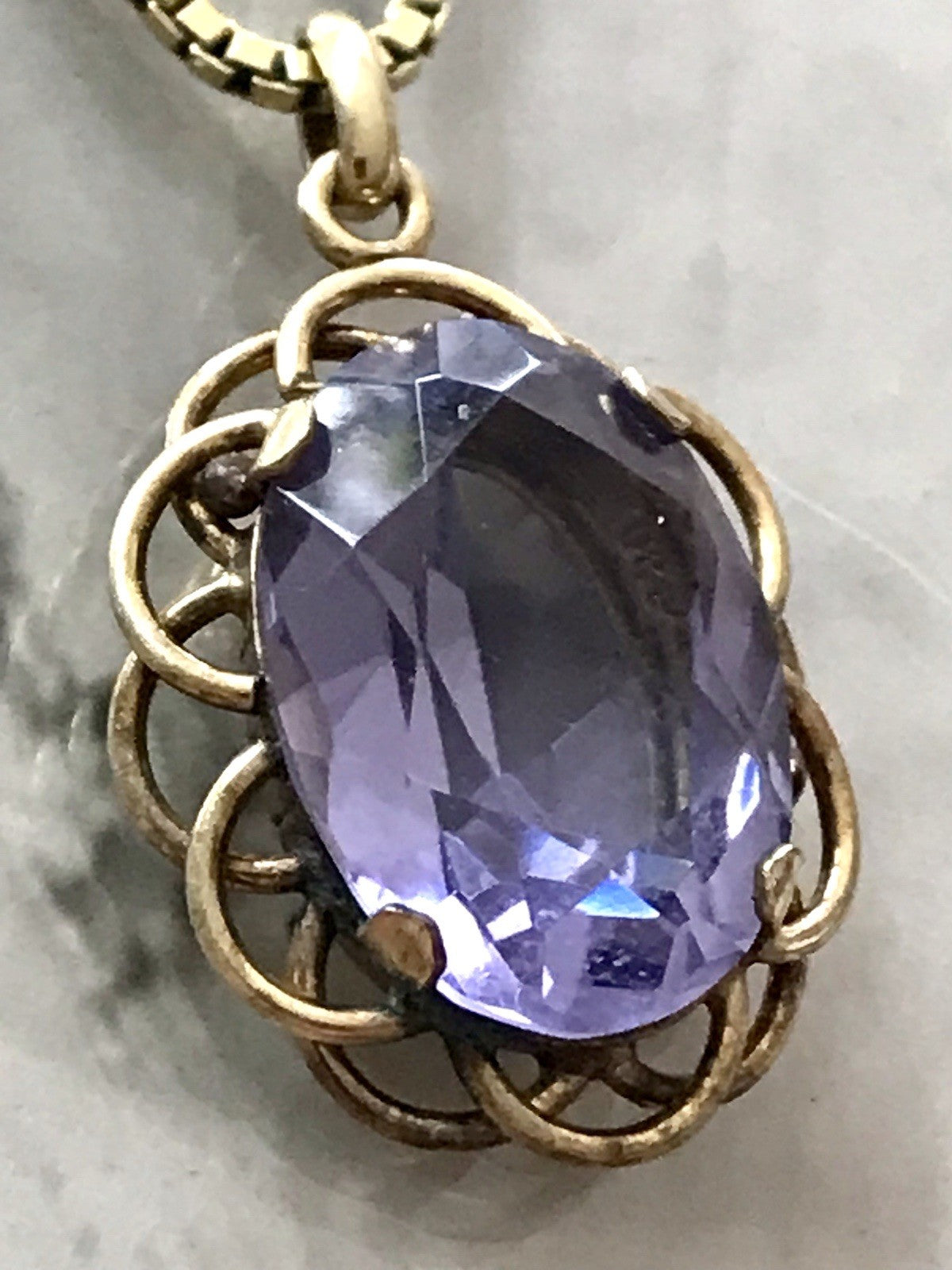 Alt Vintage Edel Kette & Anhänger lila Stein Amethyst? vergoldet Amerik. Doublè