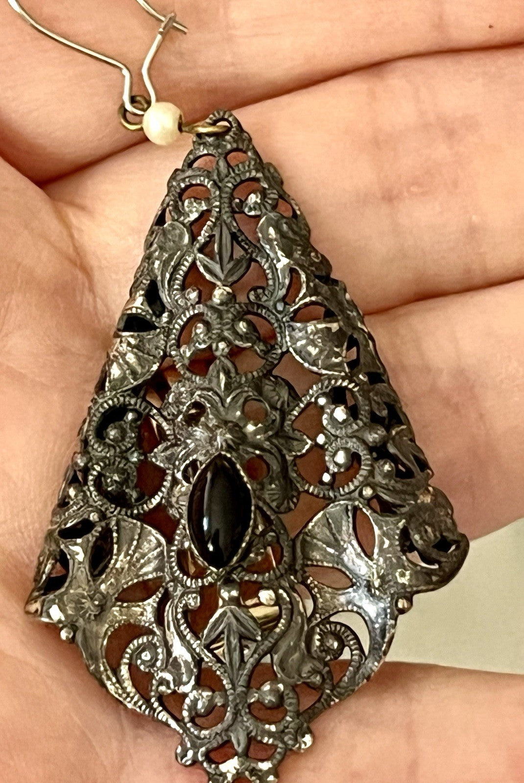 Antik? Vintage Ohrhänger Ohrringe DAMEN versilbert Viktorianisch Onyx Glas?