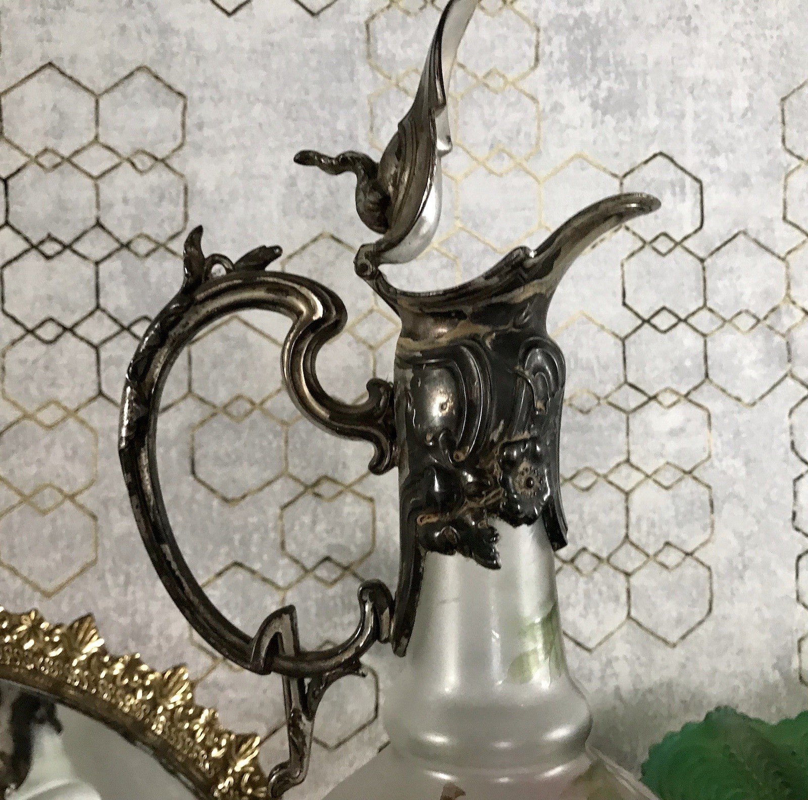 Antik Legras Karaffe Dekanter Schankkrug Glas versilbert Montur bemalt