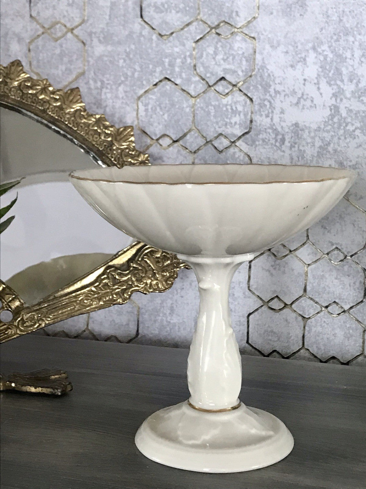 Antik Porzellan Fußschale Schale auf Fuß USA Lenox elfenbein gold Blume