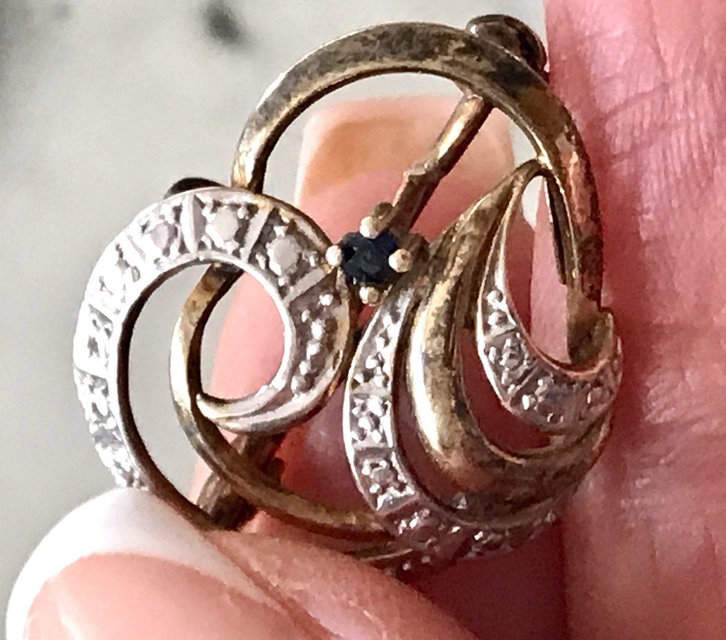 Vintage TeKa Designer Anhänger Brosche Amerik. Doublè vergoldet blauer Stein