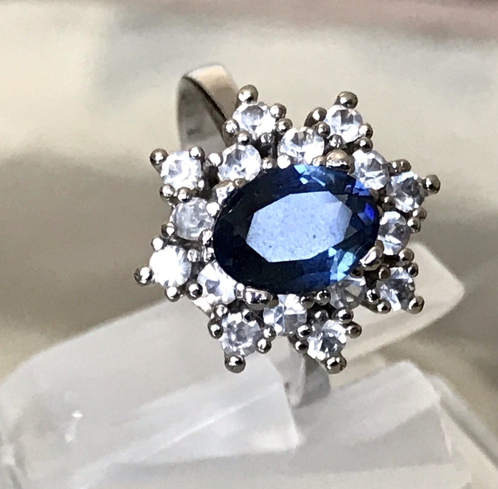 Vintage Entourage Halo Ring farblose Steine & Saphir Silber 925  ~Gr.52