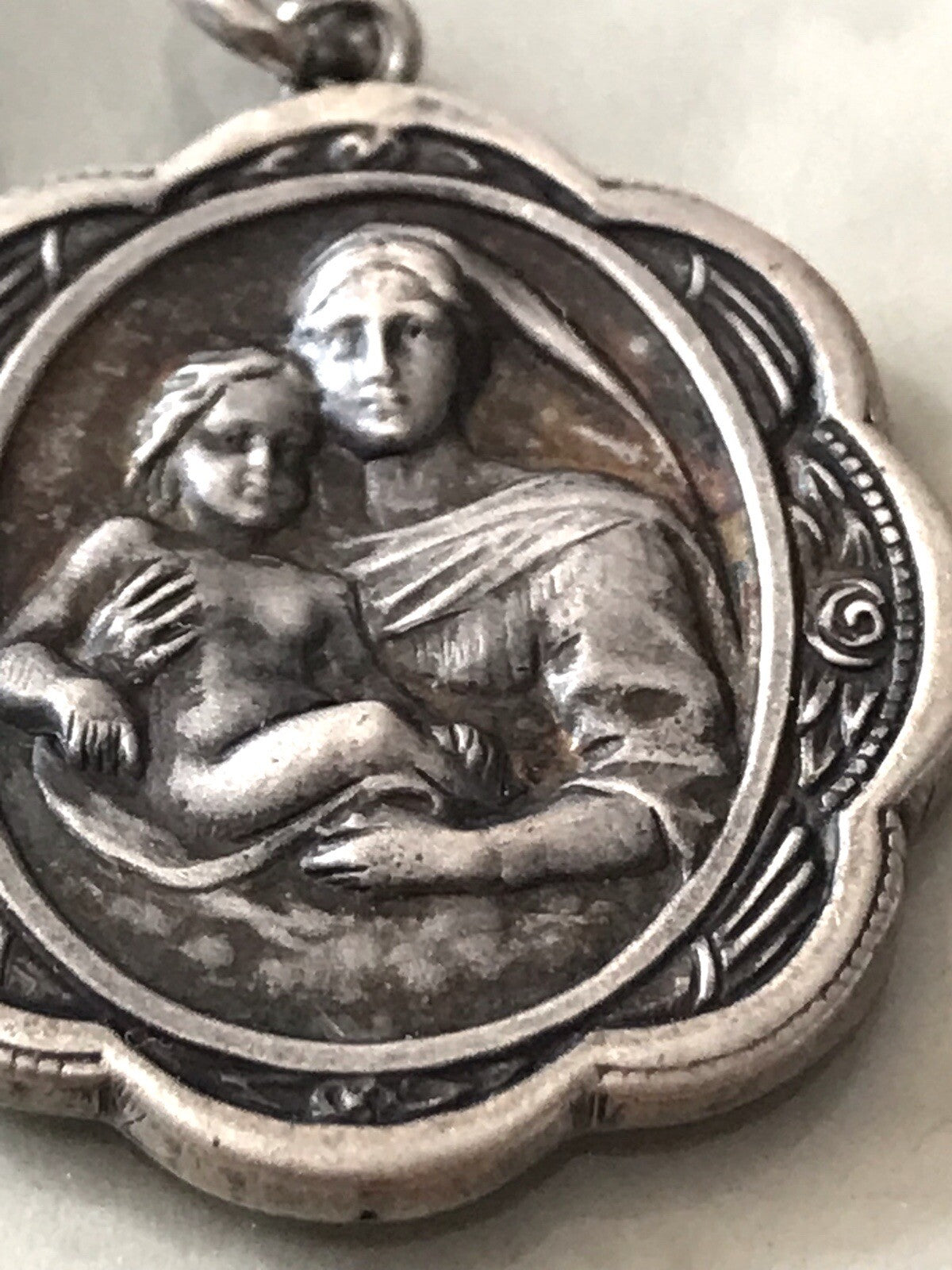 Antik Edel Anhänger Kettenanhänger Silber christlich Maria Mutter Gottes Jesus