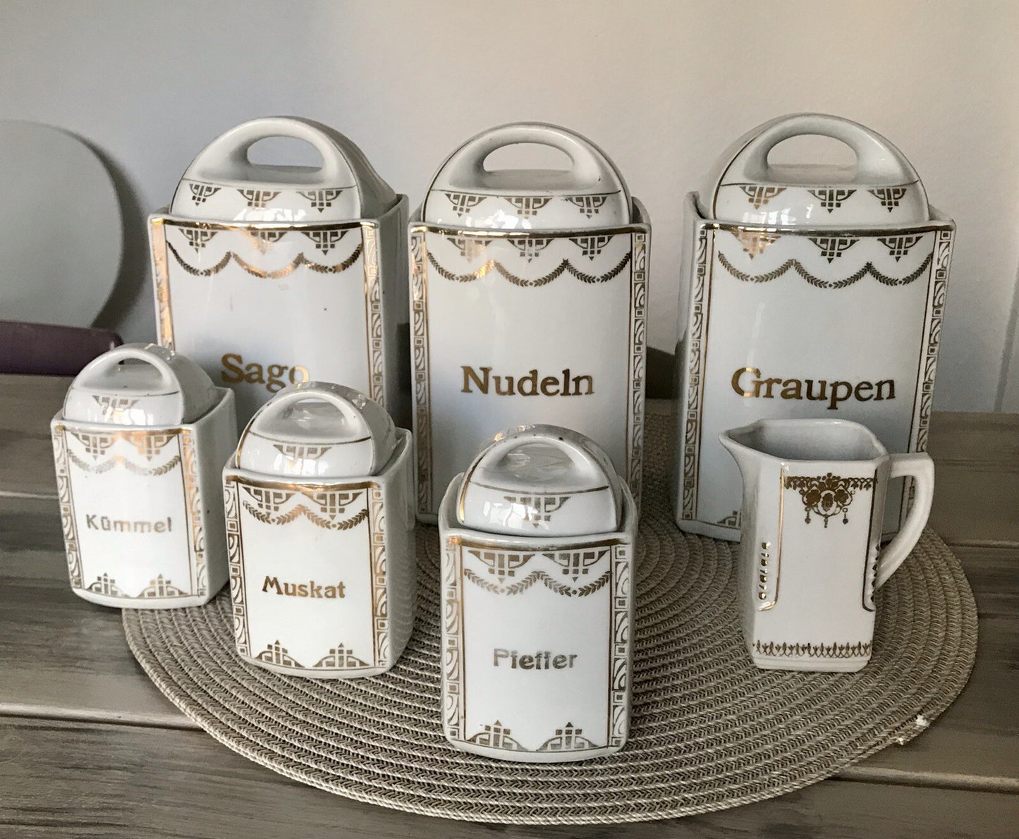 Antik Jugendstil 6 Porzellan Vorratsdosen Gefäße &1 Kännchen Graupen Sago Nudeln